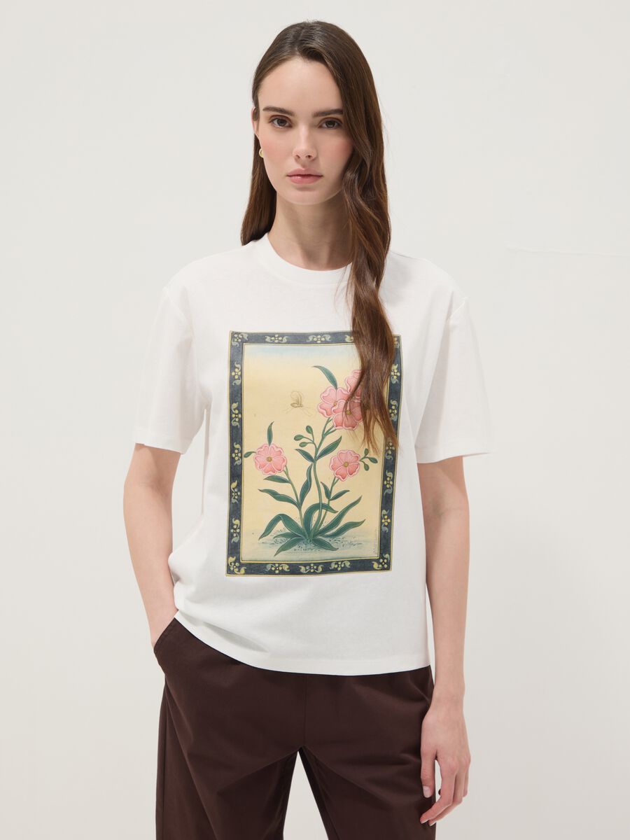 White pure cotton T-shirt with floral print_0