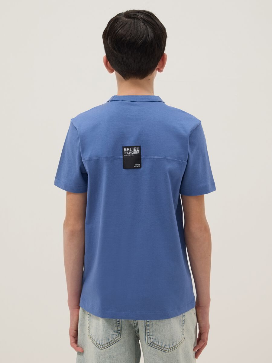 T-shirt in puro cotone blu da ragazzo regular fit con scritta_1