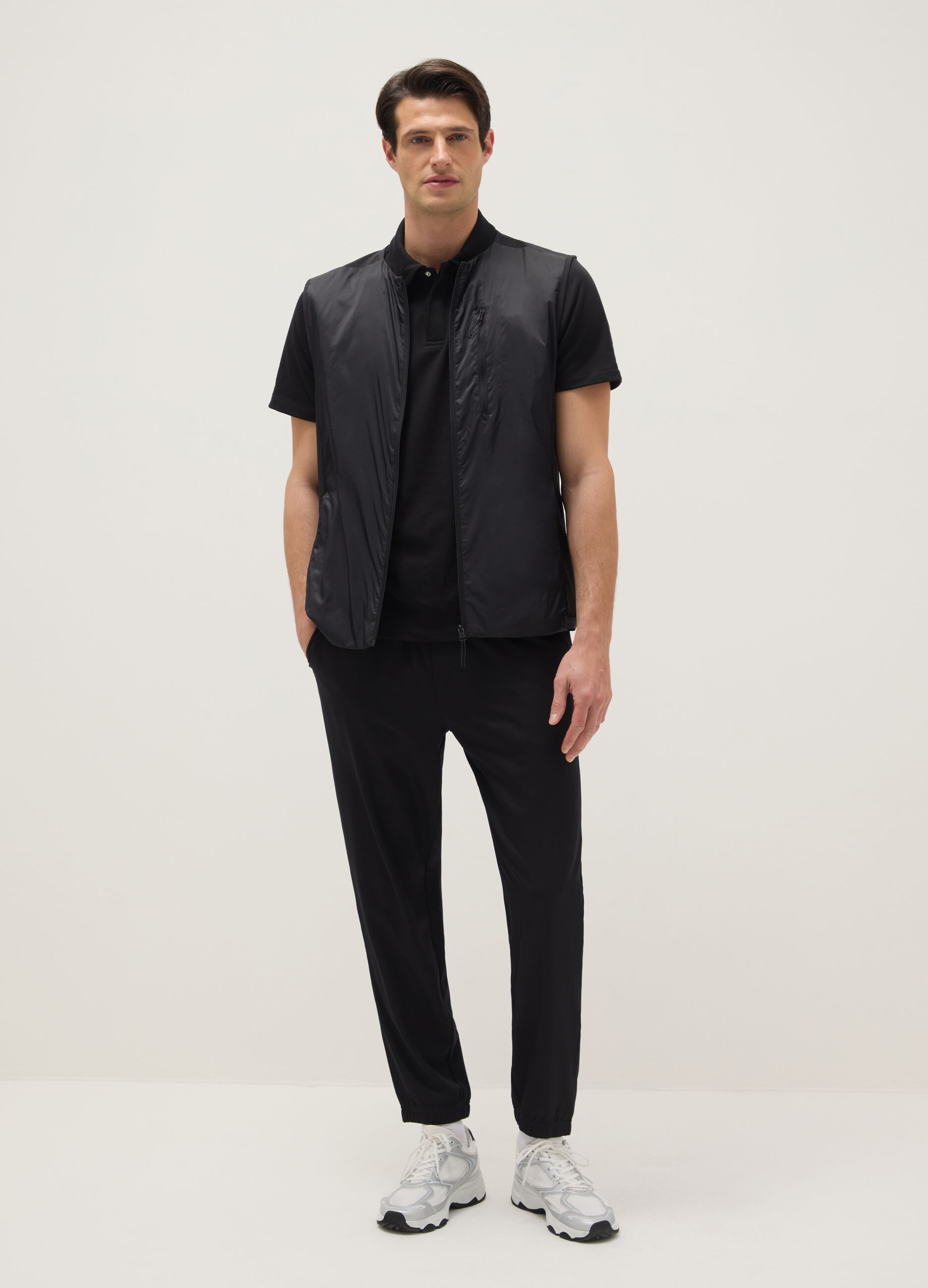 Black Sleeveless Padded Jacket Regular Fit