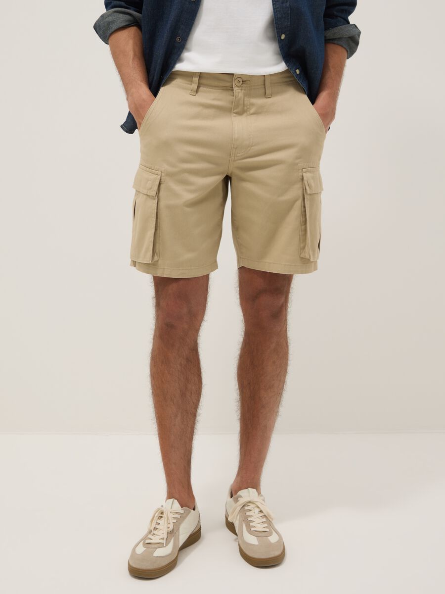 Beige pure cotton cargo shorts, regular fit_1