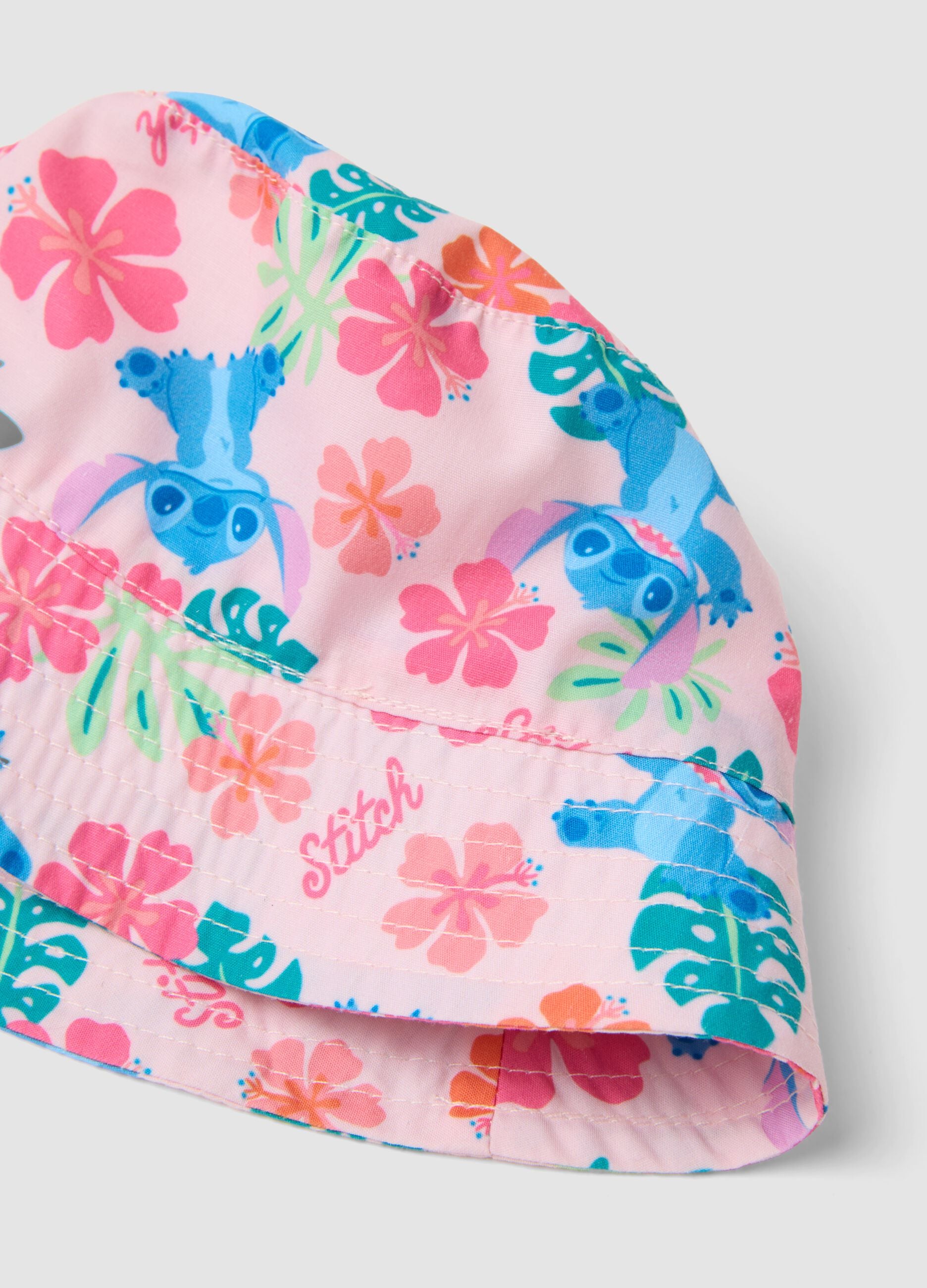 Multicolour pure cotton hat for girls with Stitch