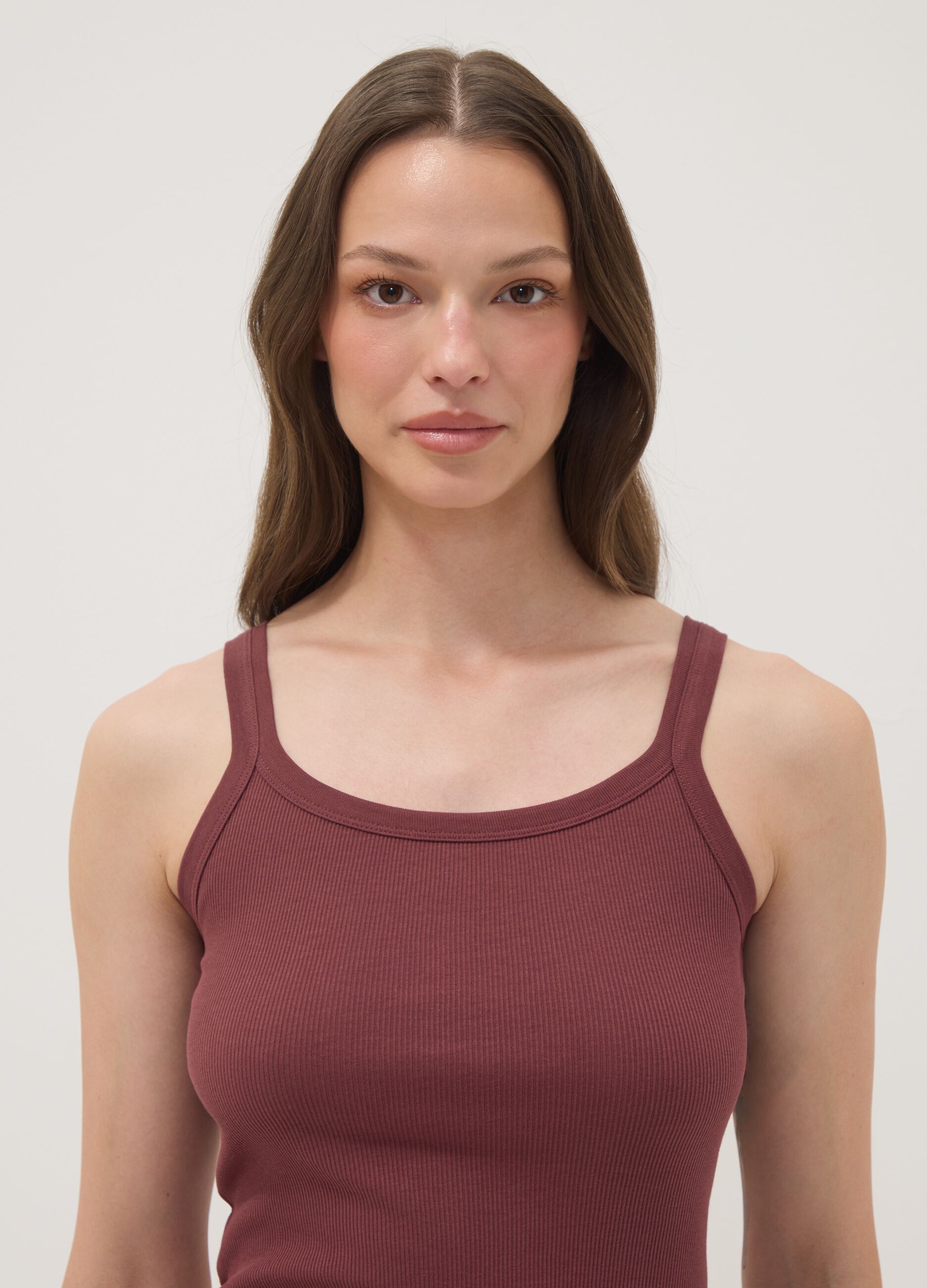 Red organic cotton crew-neck vest top