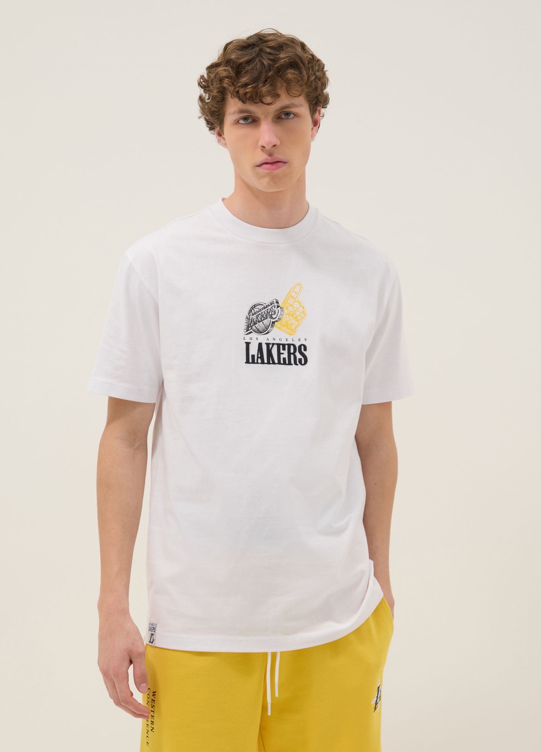 White pure cotton T-shirt with Los Angeles Lakers logo
