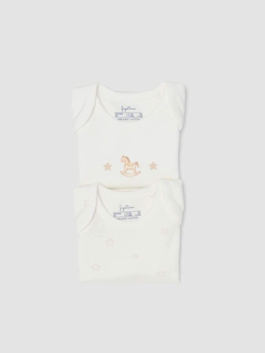 Two-pack of white organic cotton bodysuits with prints_3