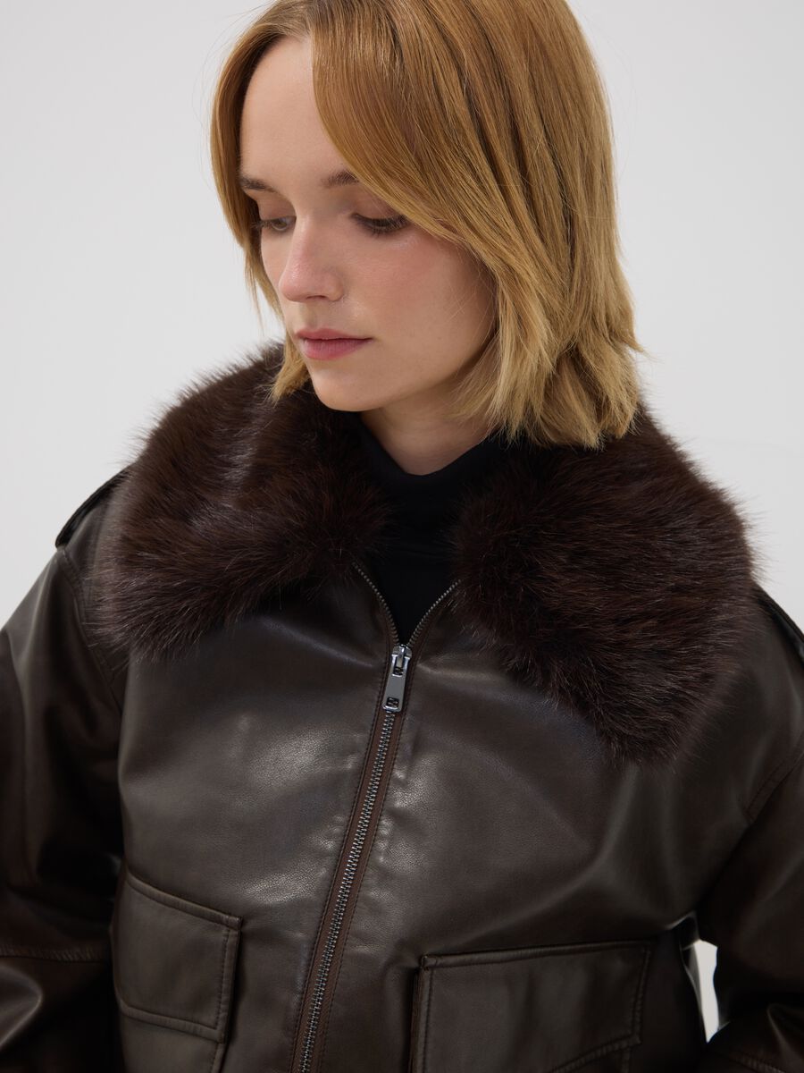 Brown viscose-blend parka with contrasting collar_0