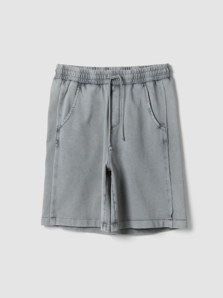 Grey cotton-blend shorts with elasticated waist_4