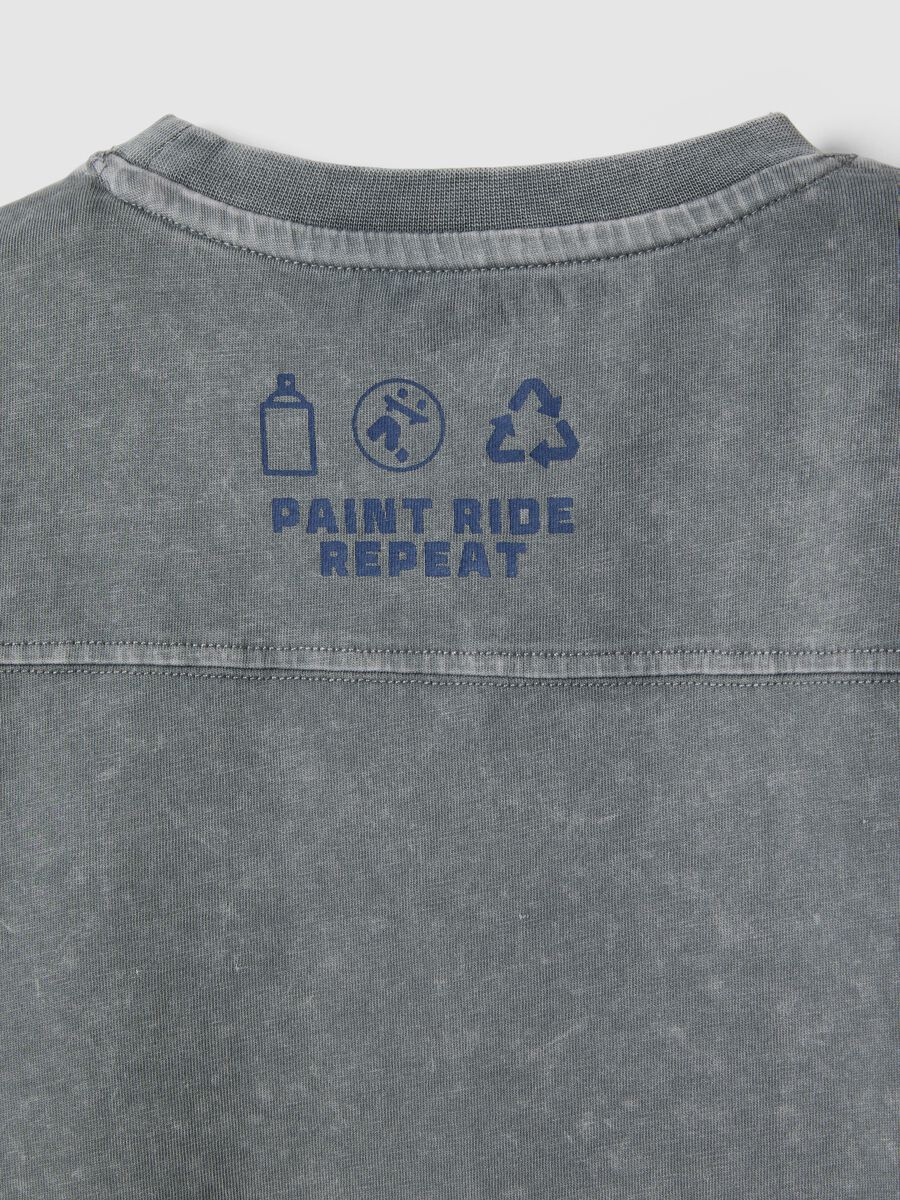 Children's grey pure cotton t-shirt regular fit with patch_3