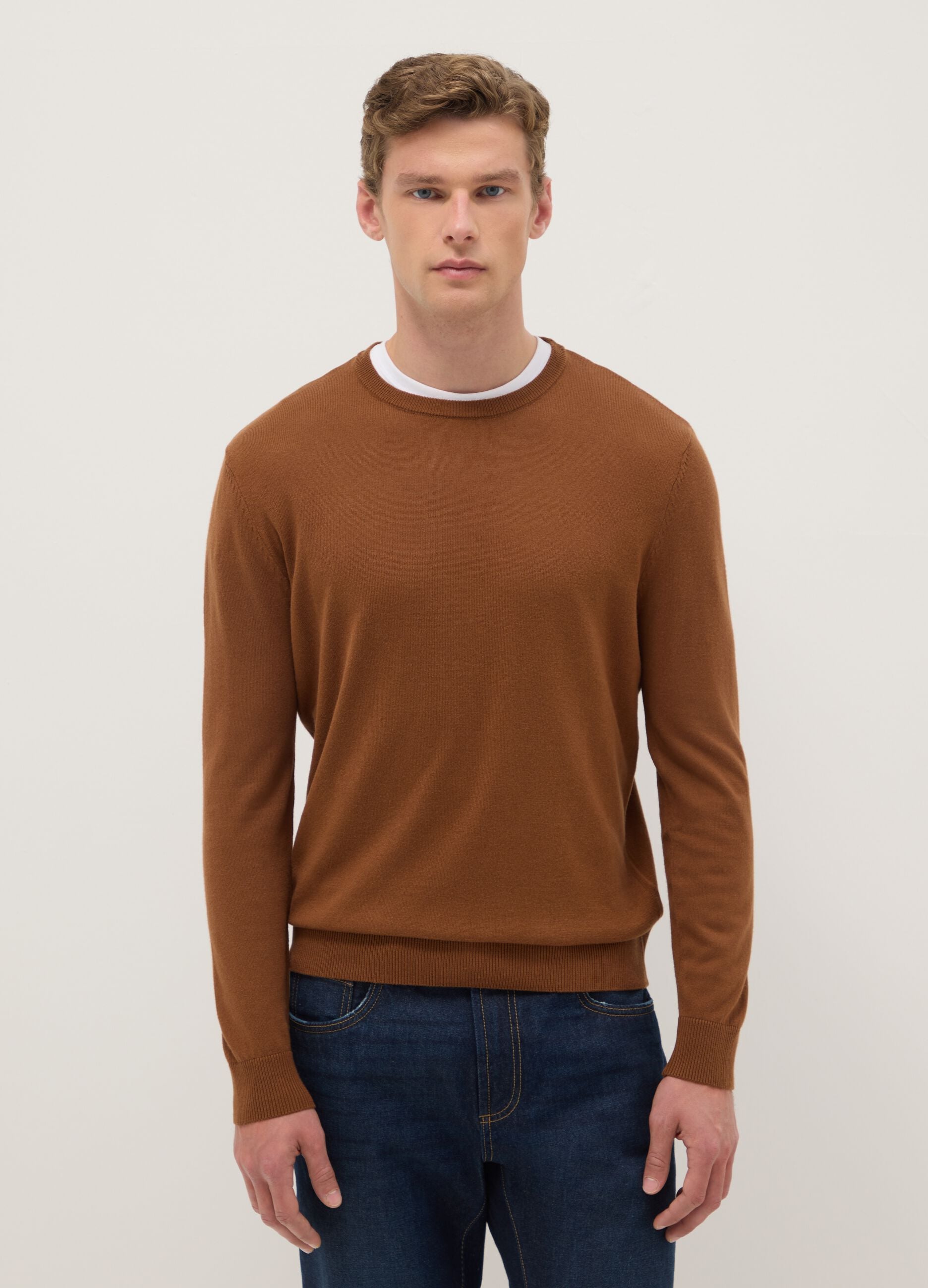 Brown crew neck pullover in regular fit cotton blend