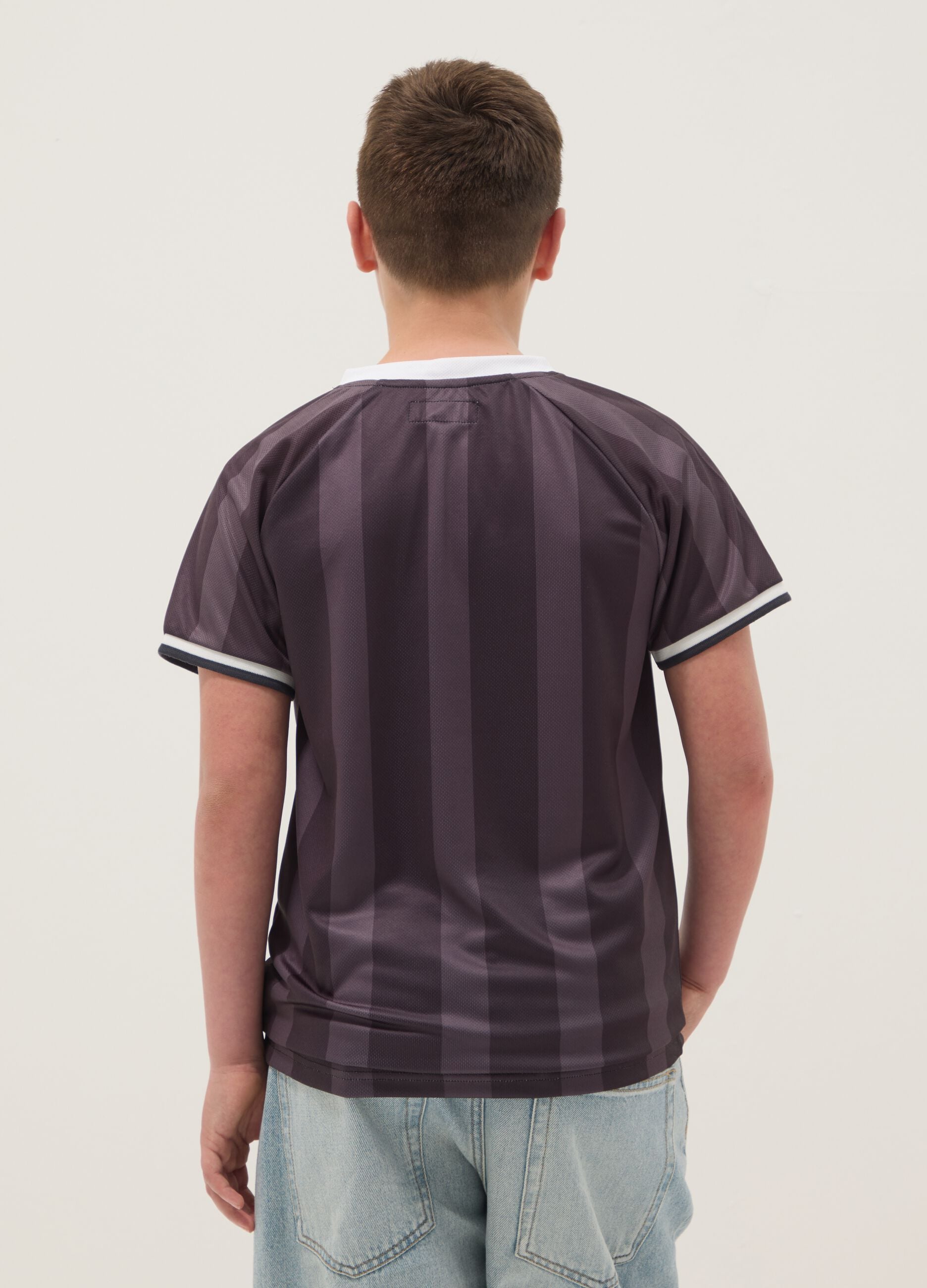 Black boys&rsquo; sporty T-shirt with vertical stripes and Jeep logo