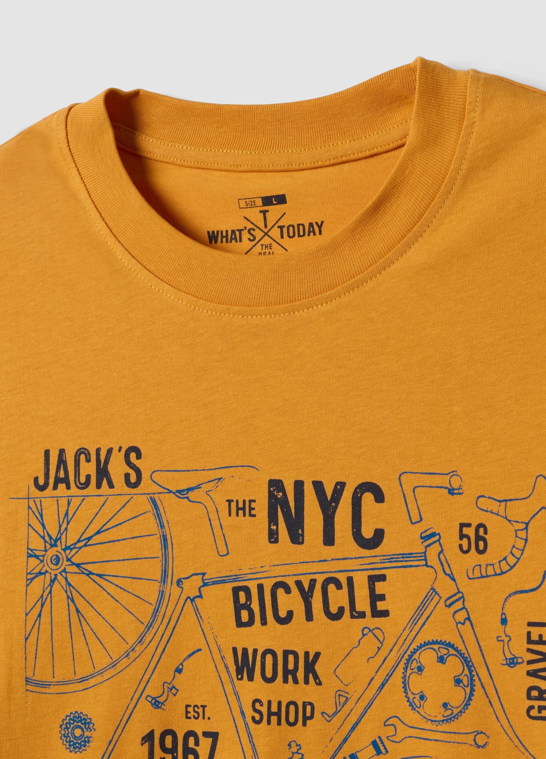 Orange pure cotton T-shirt with front print, regular fit