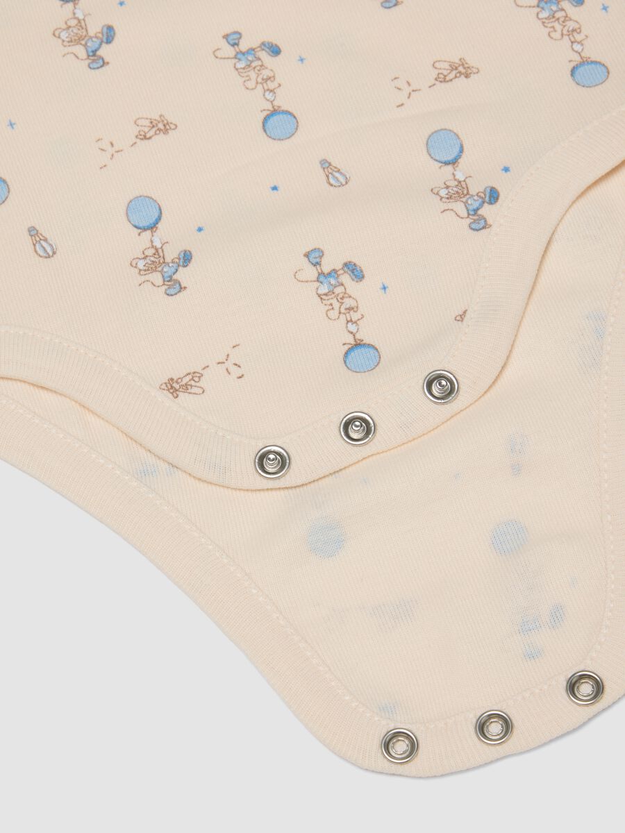 2-pack beige organic cotton baby bodysuits with Mickey print_3