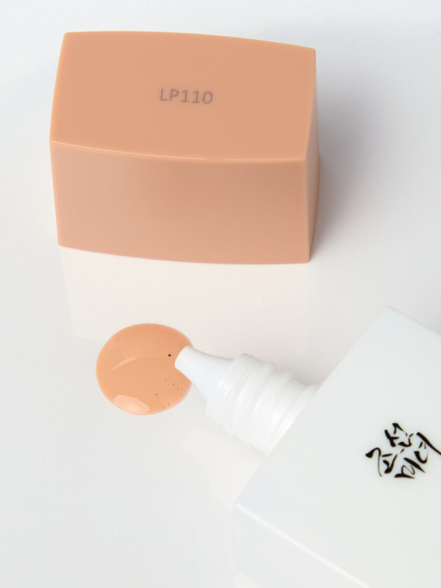 Tinted Sunscreen with SPF - Korean Skincare_1