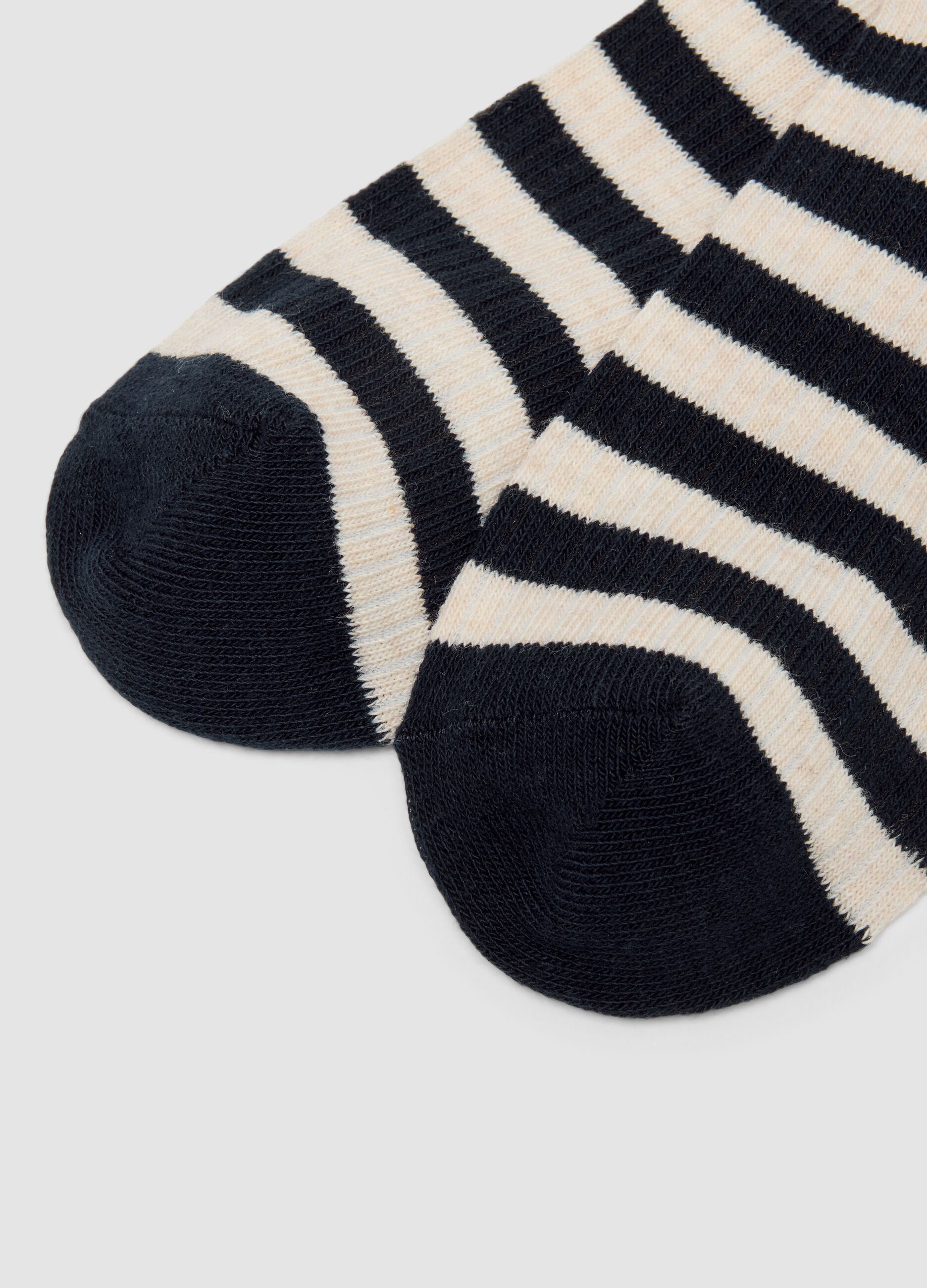 Blue striped socks in stretch organic cotton