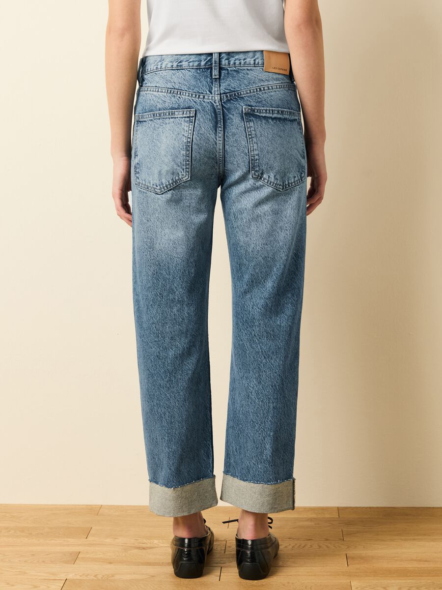 Jeans ankle fit relaxed con risvolti_2