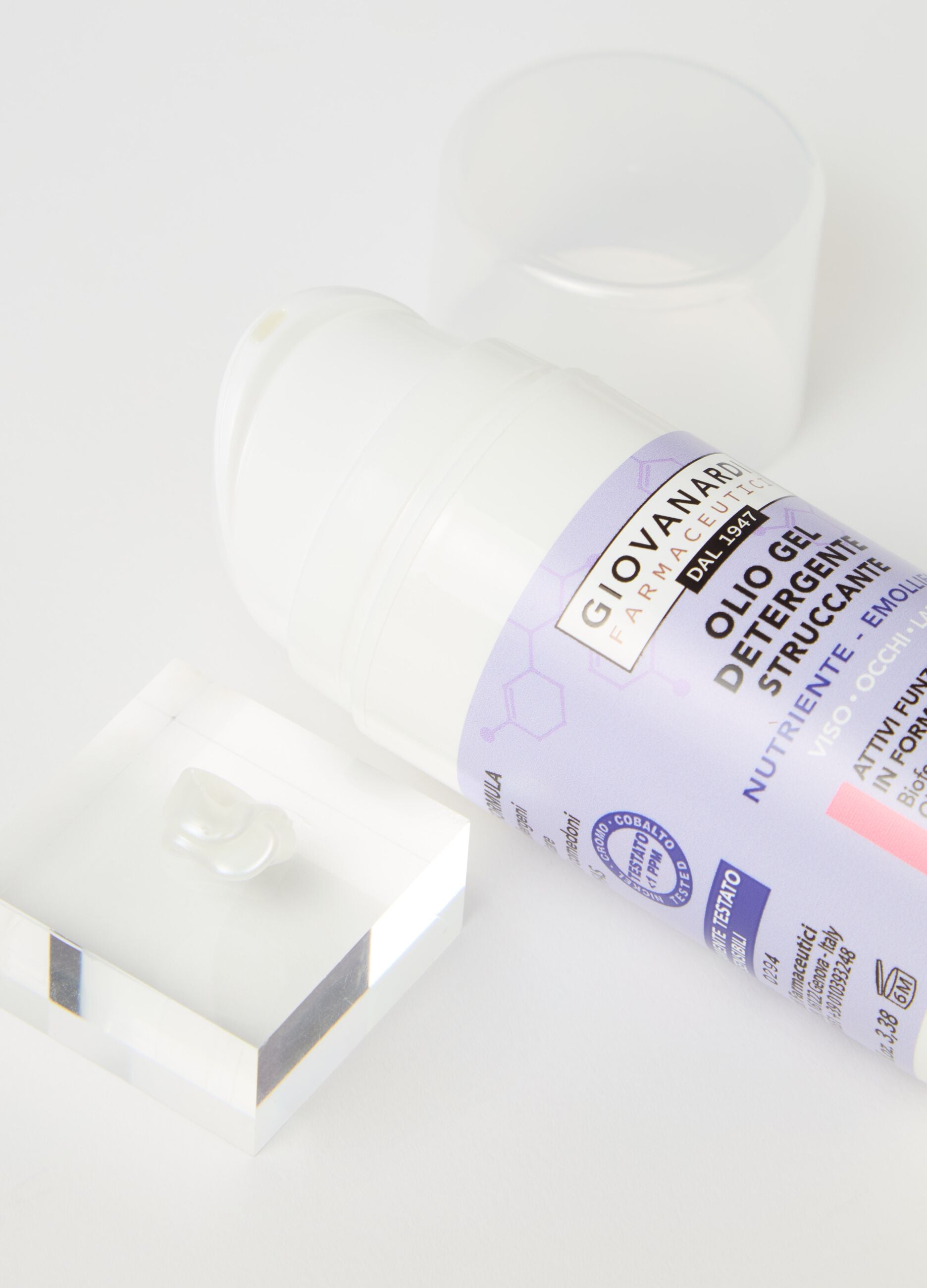 Cleansing oil