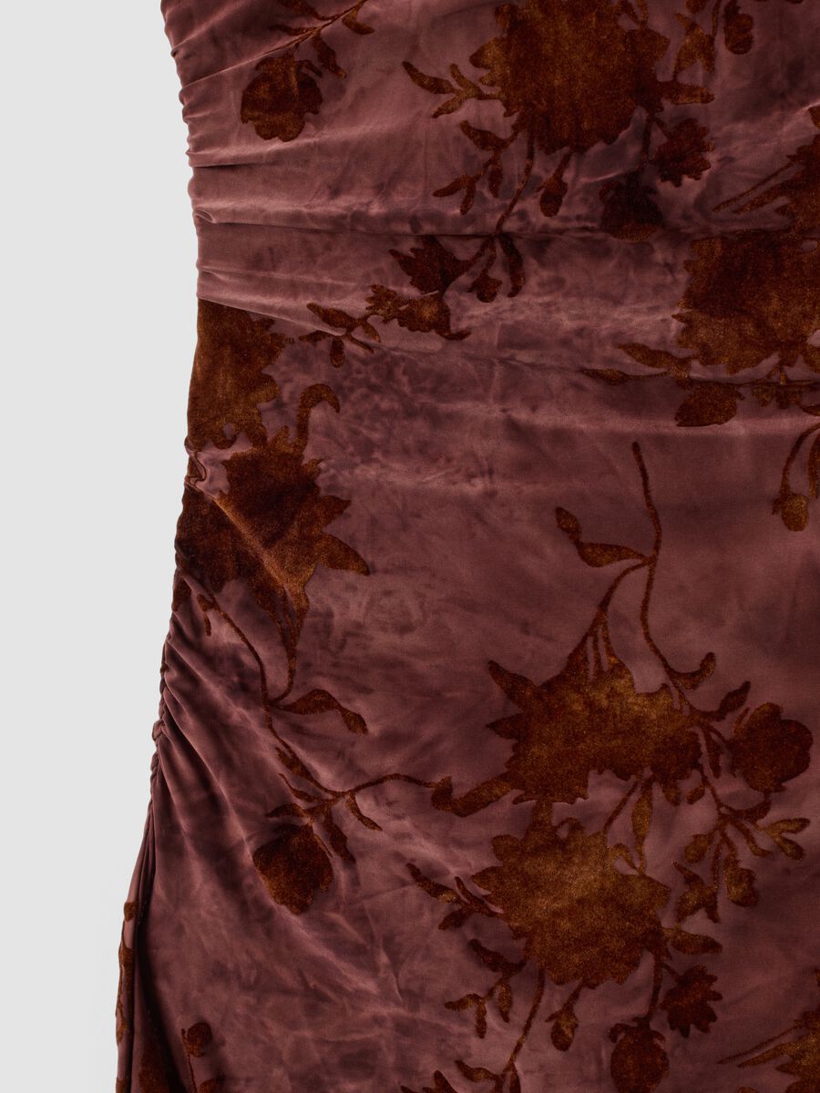 Red fitted maxi dress in stretch floral fabric_6