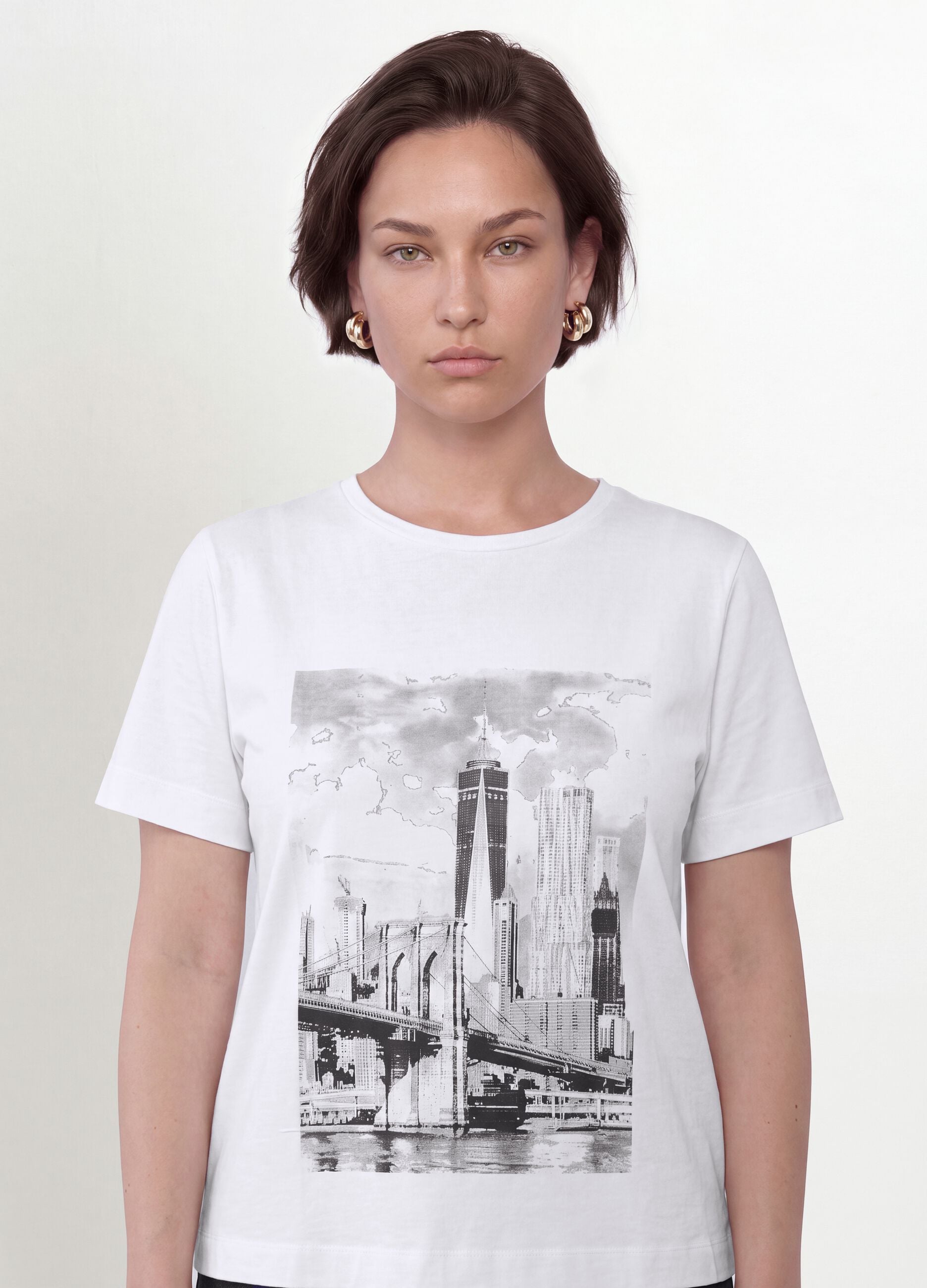 White pure cotton T-shirt with graphic print, regular fit