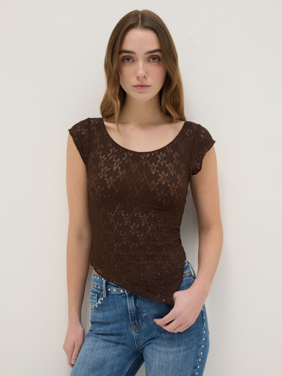 T-shirt in misto cotone marrone slim fit con design traforato_0