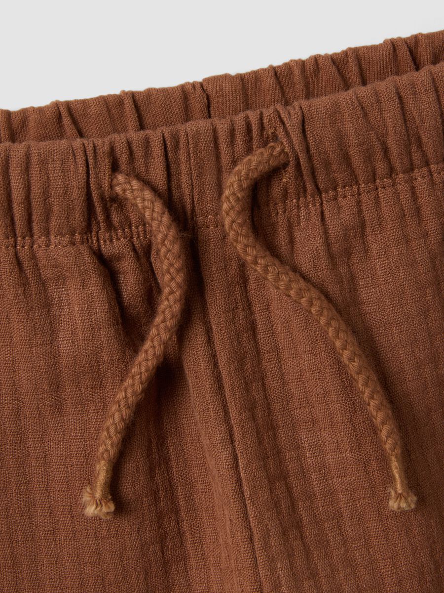 Shorts marroni in puro cotone_3