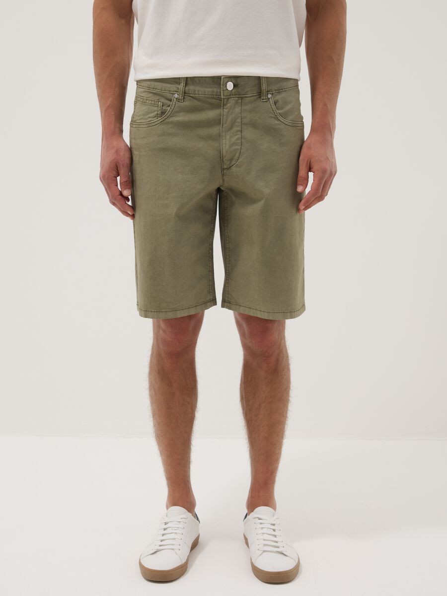 Green regular-fit stretch cotton Bermuda shorts_1