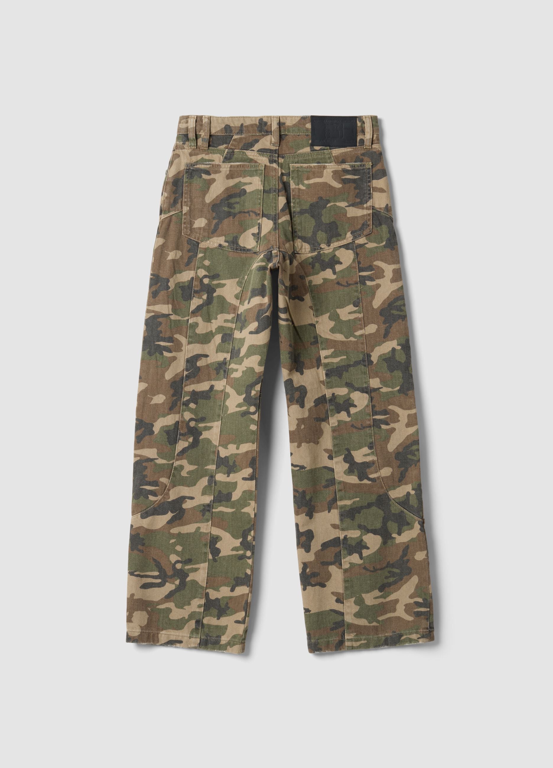 Baggy Washed Camo Denim