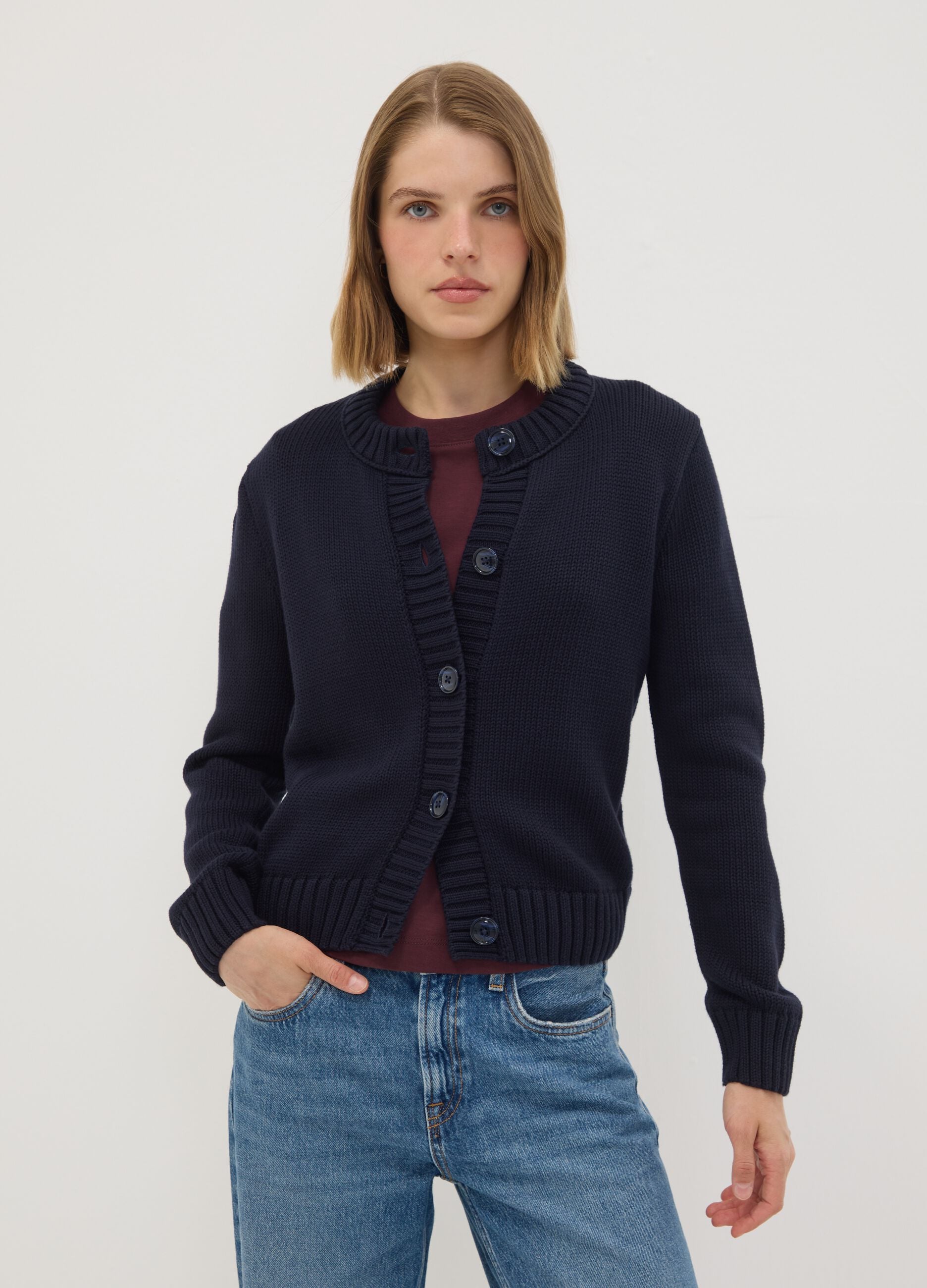 Navy pure cotton crew-neck cardigan with buttons, regular fit
