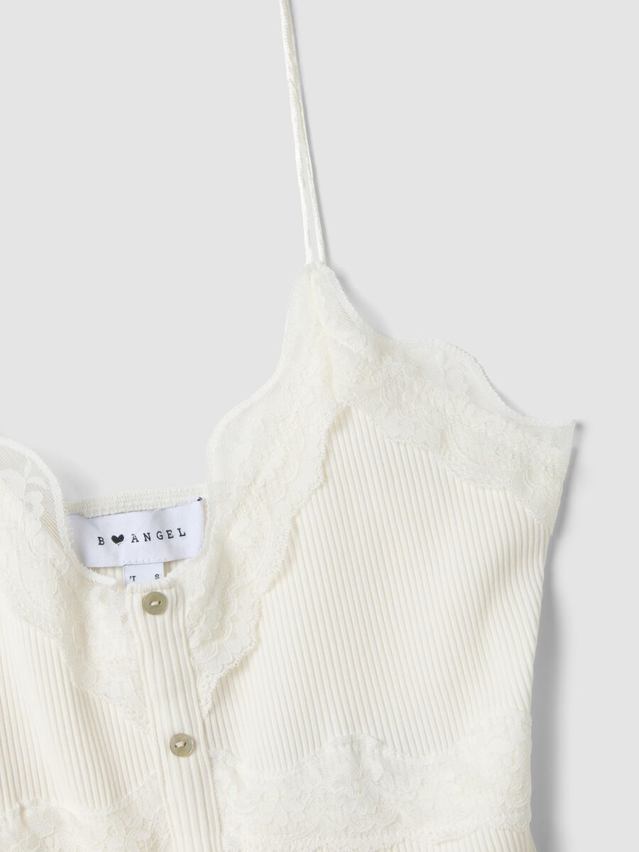 White stretch cotton fitted top with lace trim_5
