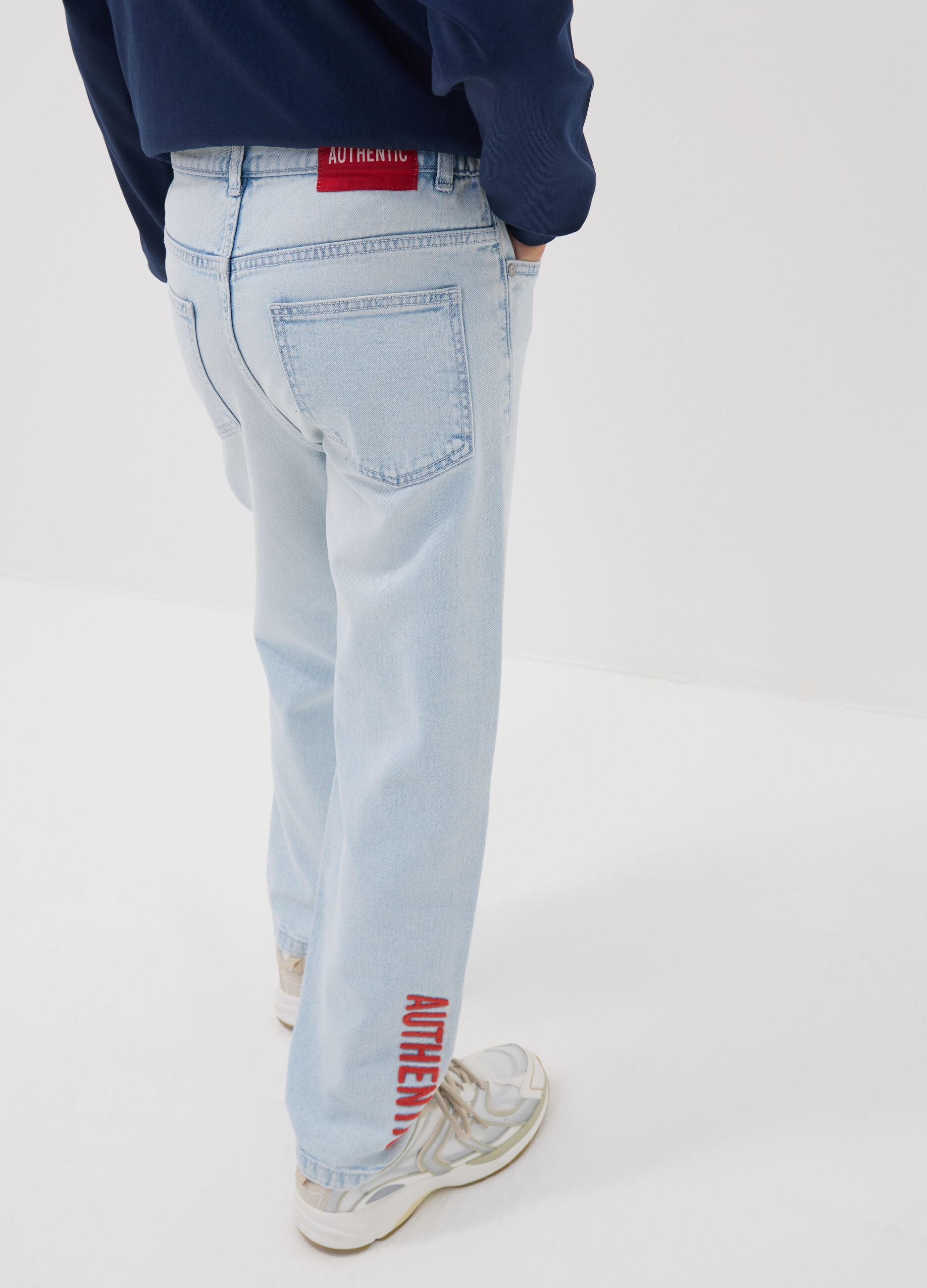Light blue pure cotton relaxed-fit jeans for boys