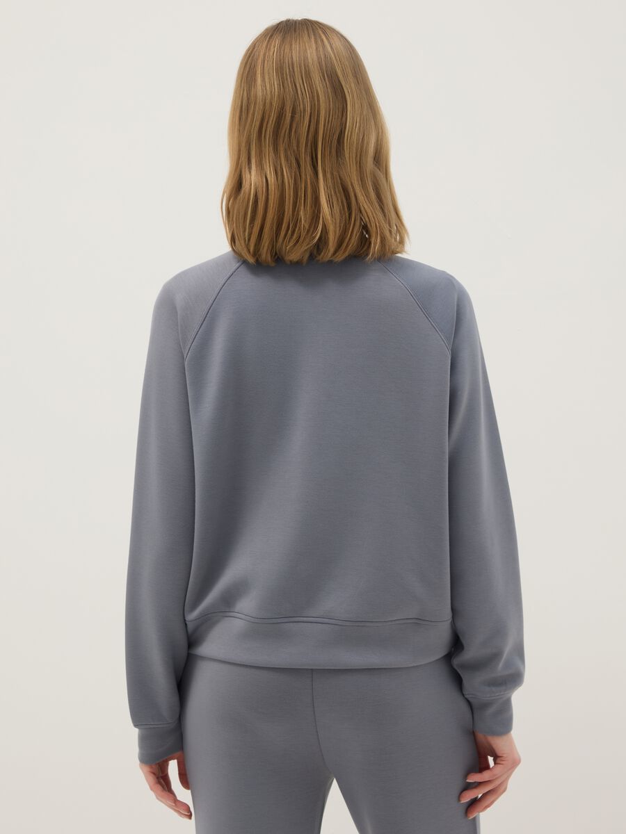 Felpa in misto modal grigia regular fit con mezza zip_2