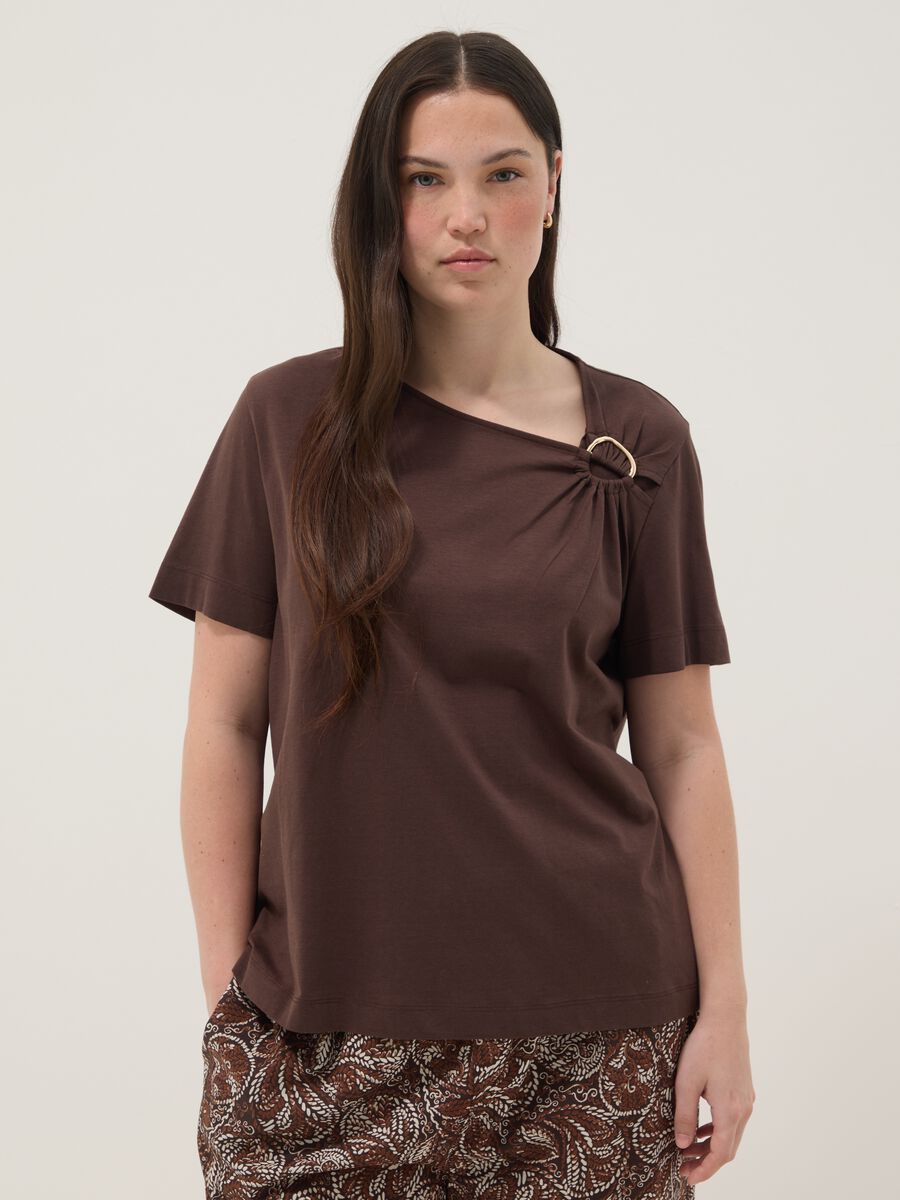 Brown pure cotton T-shirt with ring detail_0