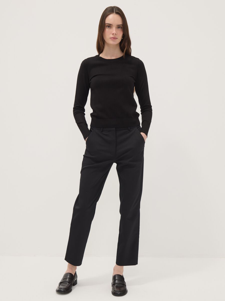 Black fitted sweater_2