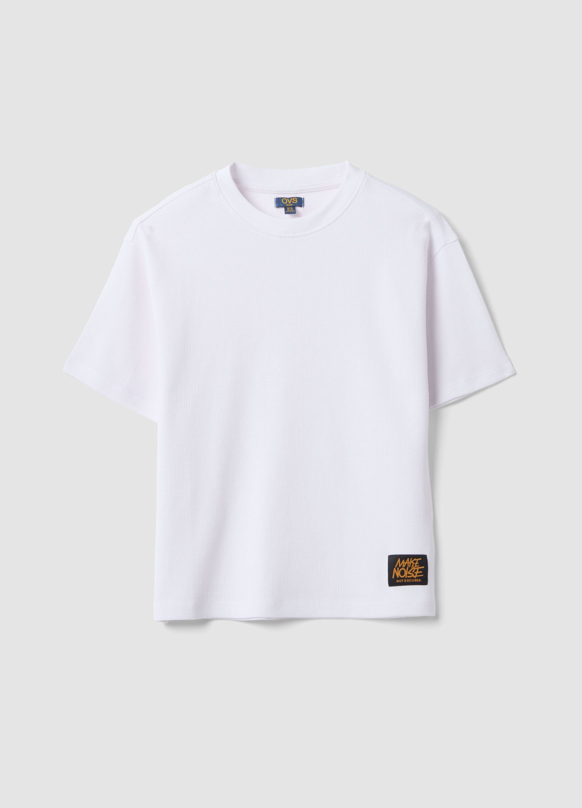 T-shirt over bianca in puro cotone organico con texture nido d'ape per ragazzo