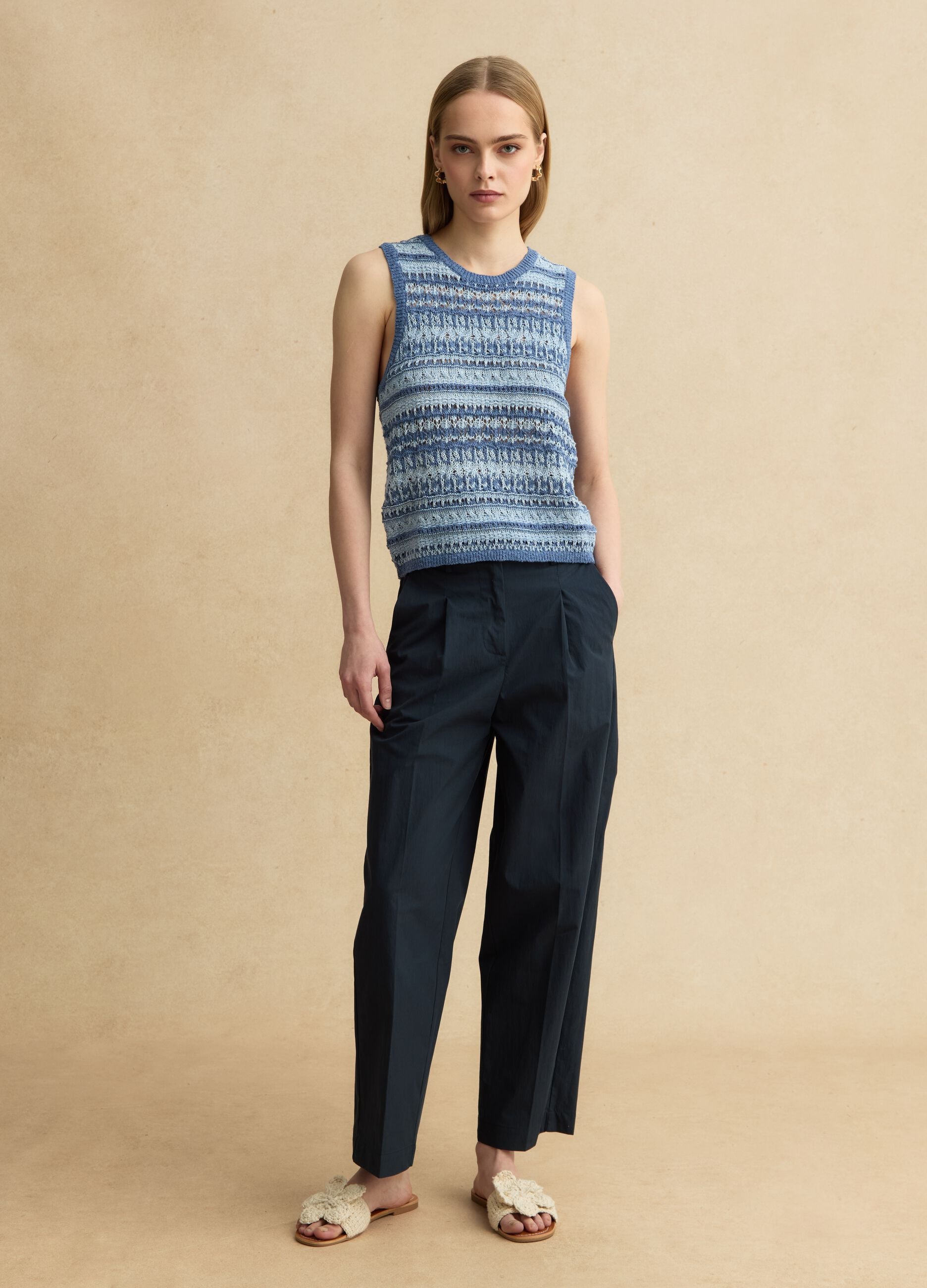 Multicolour cotton blend regular fit tank top with perforated texture