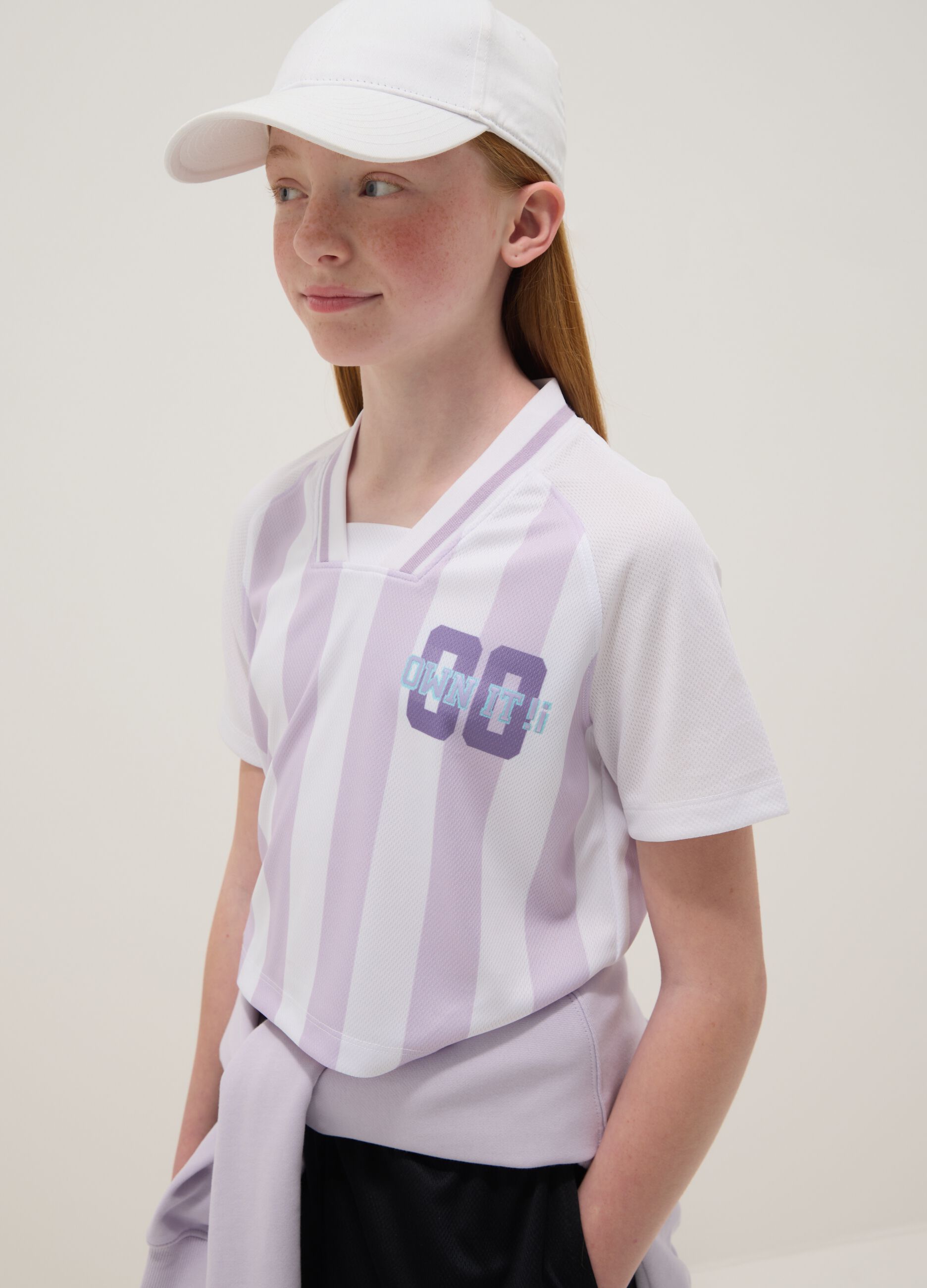 Purple striped short-sleeve T-shirt