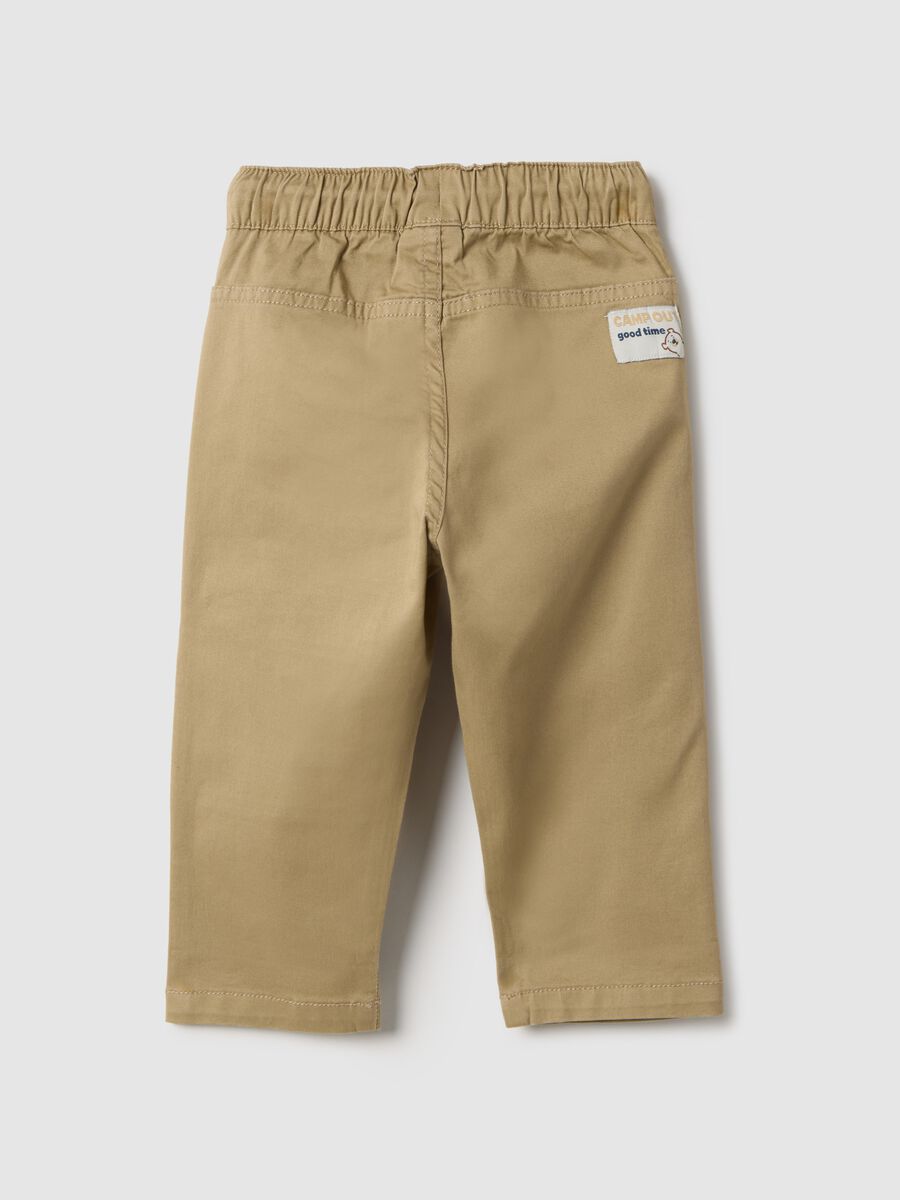 Beige stretch cotton cargo trousers for toddlers regular fit_1