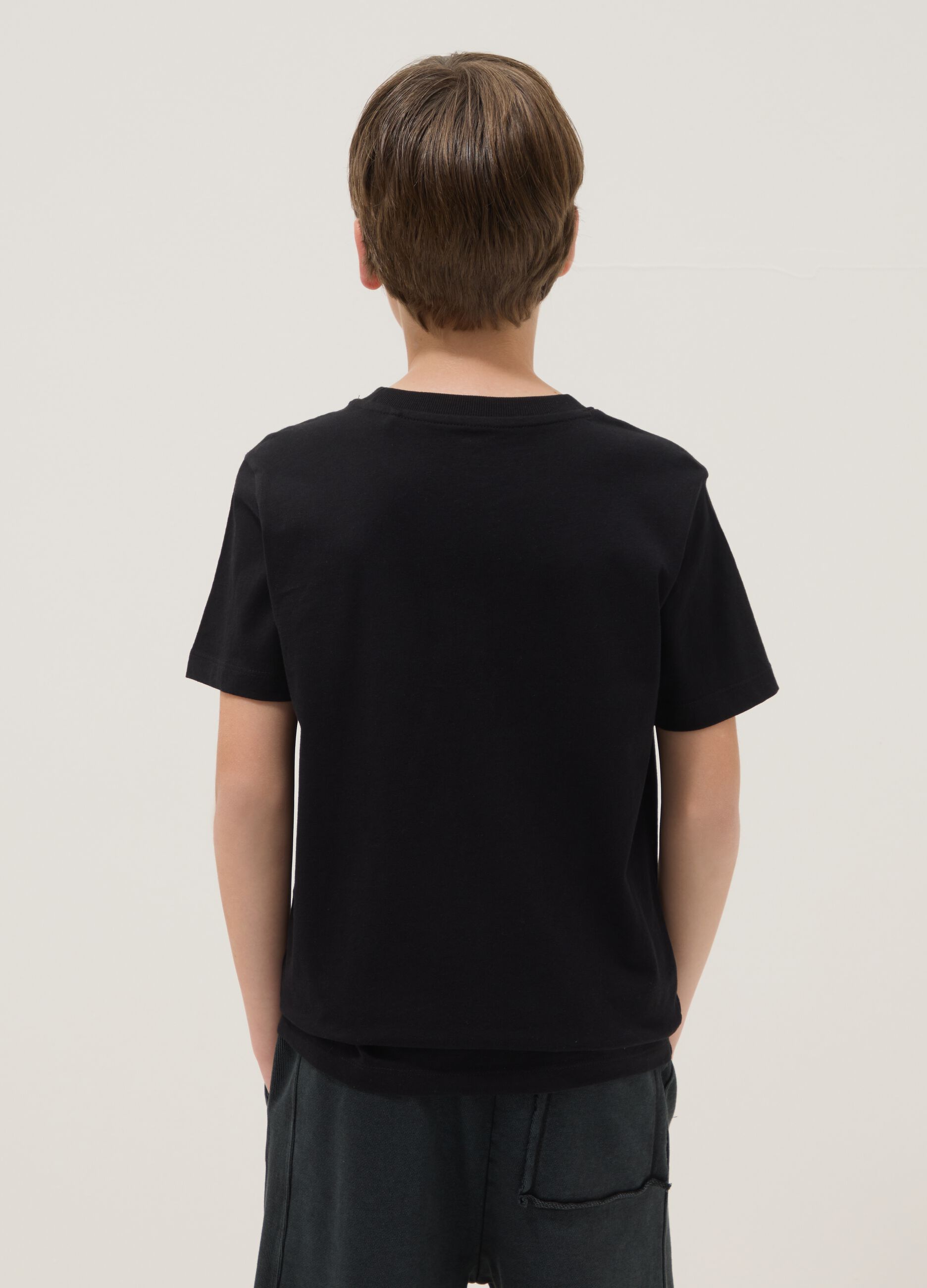 Black short-sleeve organic cotton T-shirt