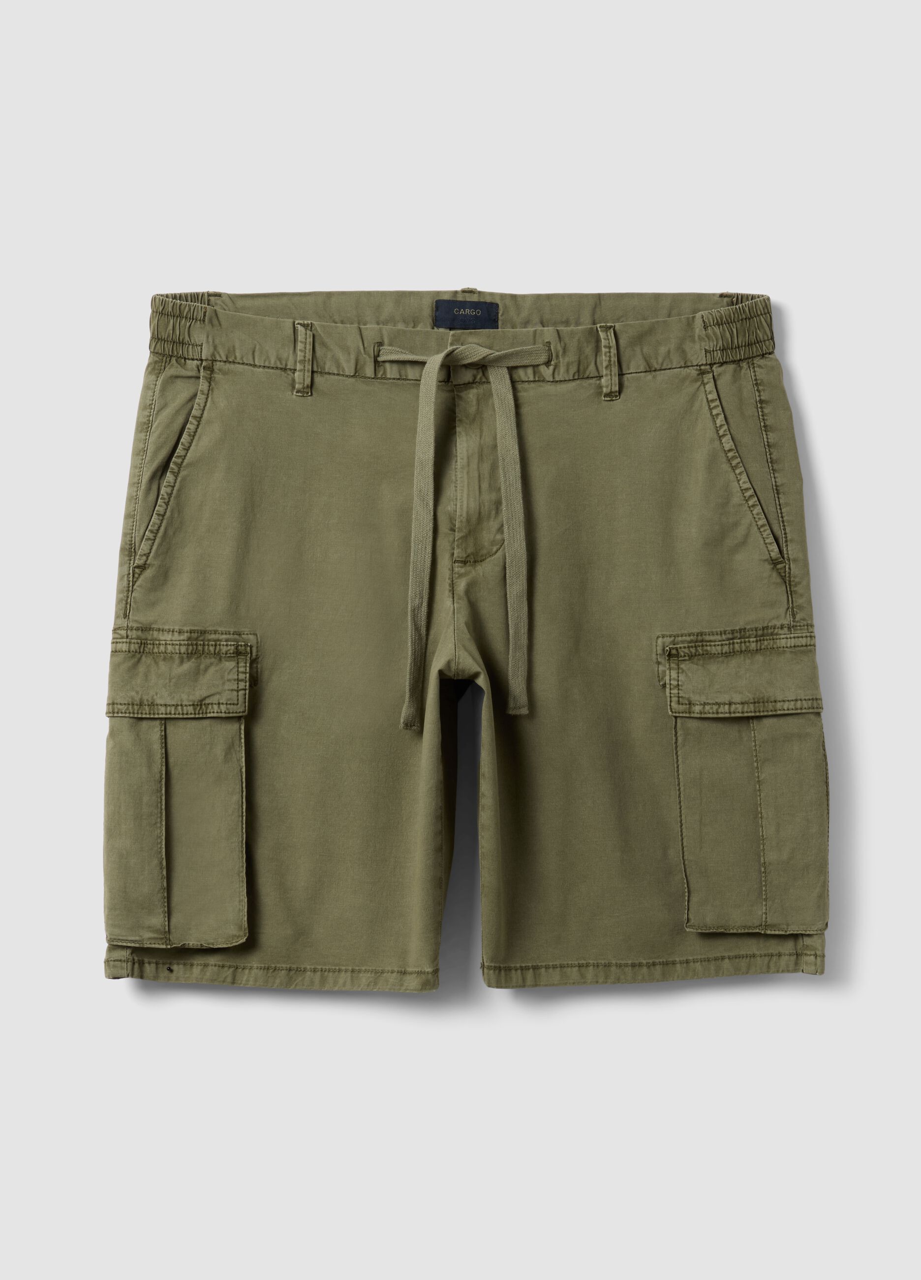 Green stretch cotton cargo Bermuda shorts