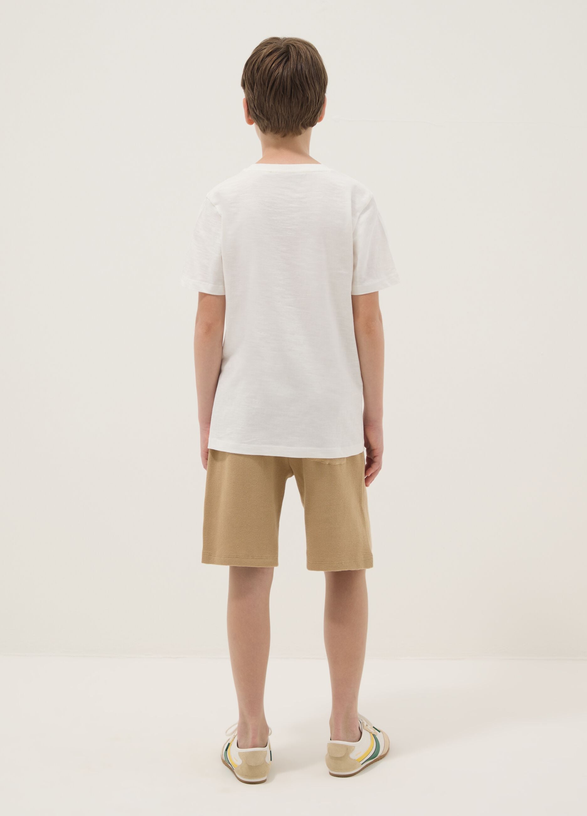 Multicolour pure cotton T-shirt and shorts set for boys, regular fit
