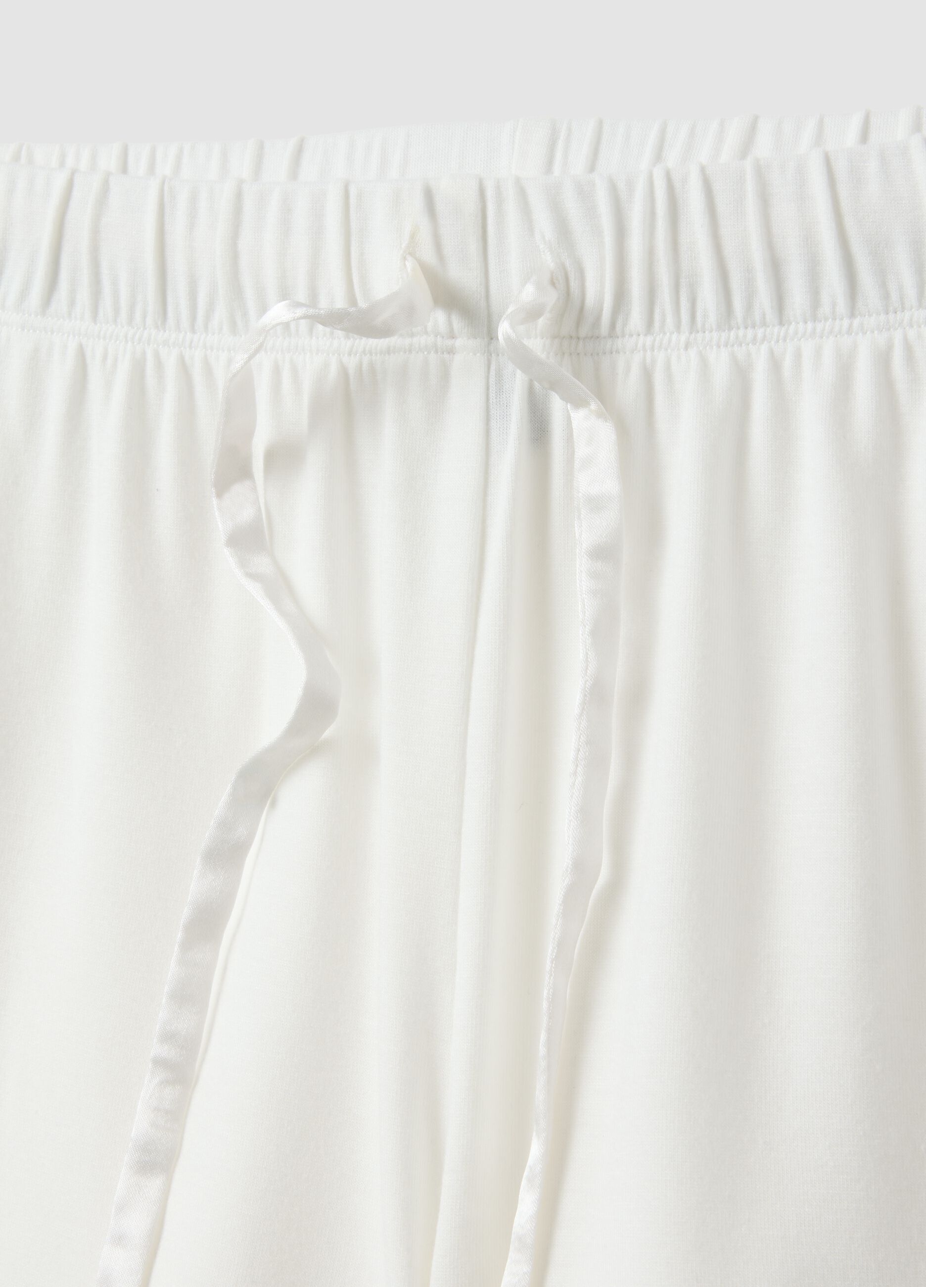 White stretchy viscose blend pyjama shorts regular fit
