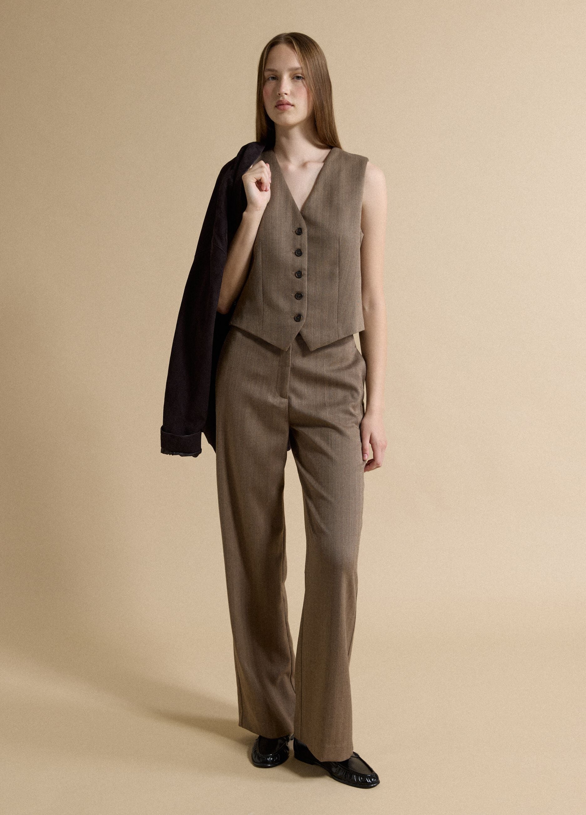 Brown regular-fit formal trousers in stretch viscose