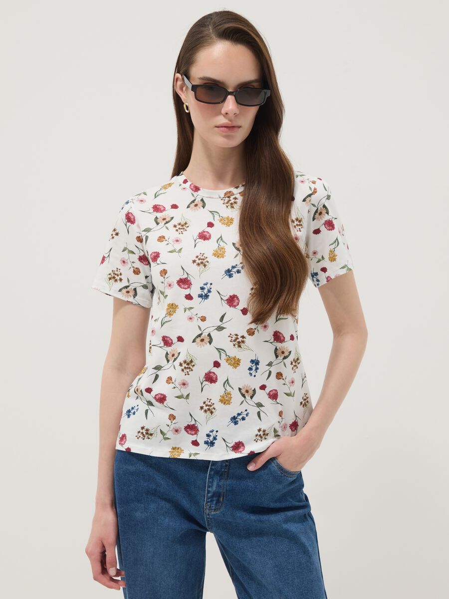 White stretch cotton T-shirt with floral print, regular fit_0