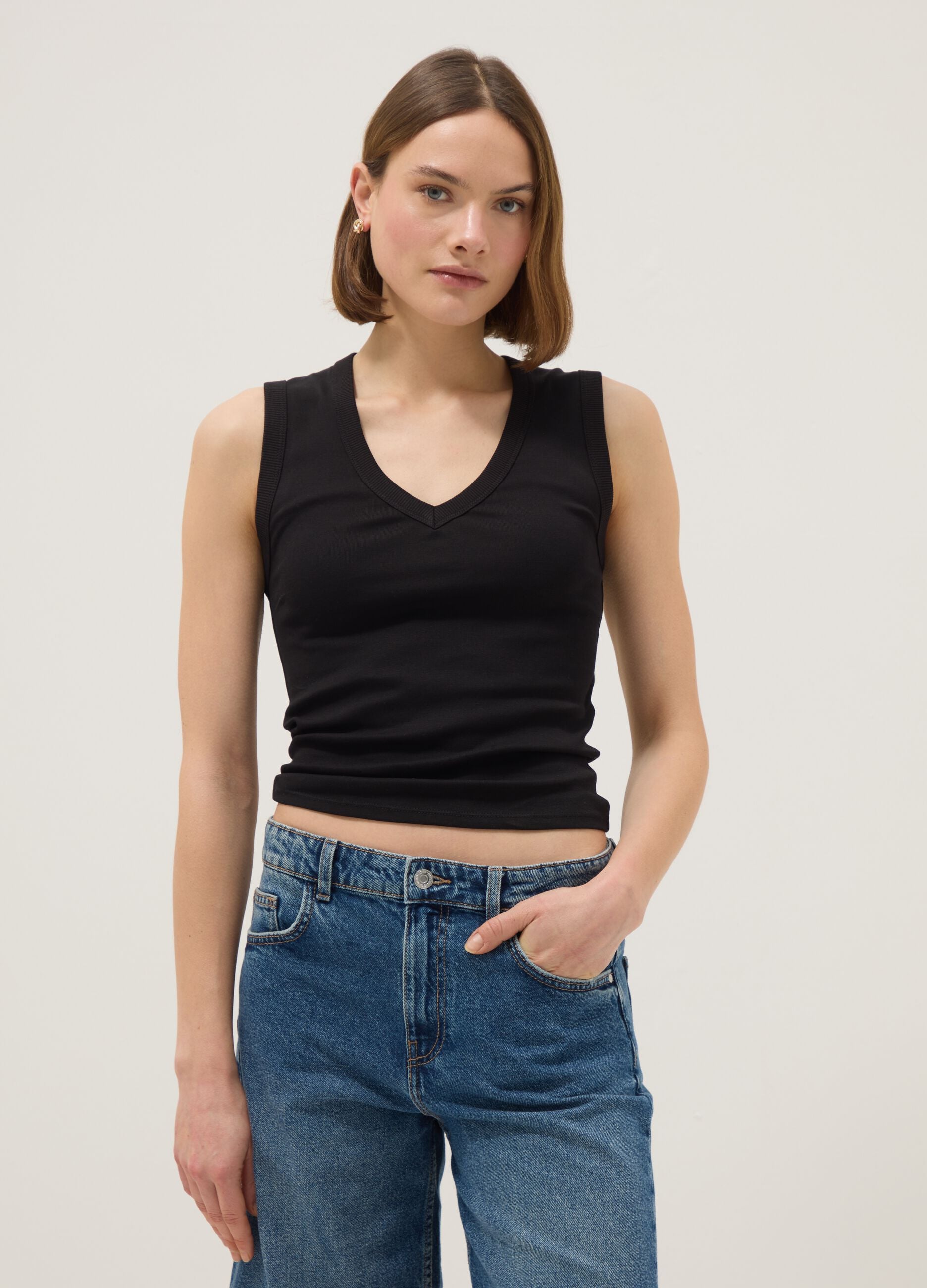 Black pure cotton tank top with V-neck regular fit