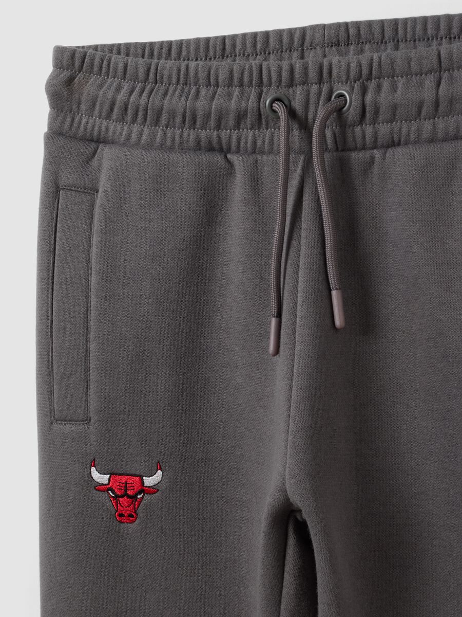 Grey cotton-blend track trousers with Chicago Bulls print_4