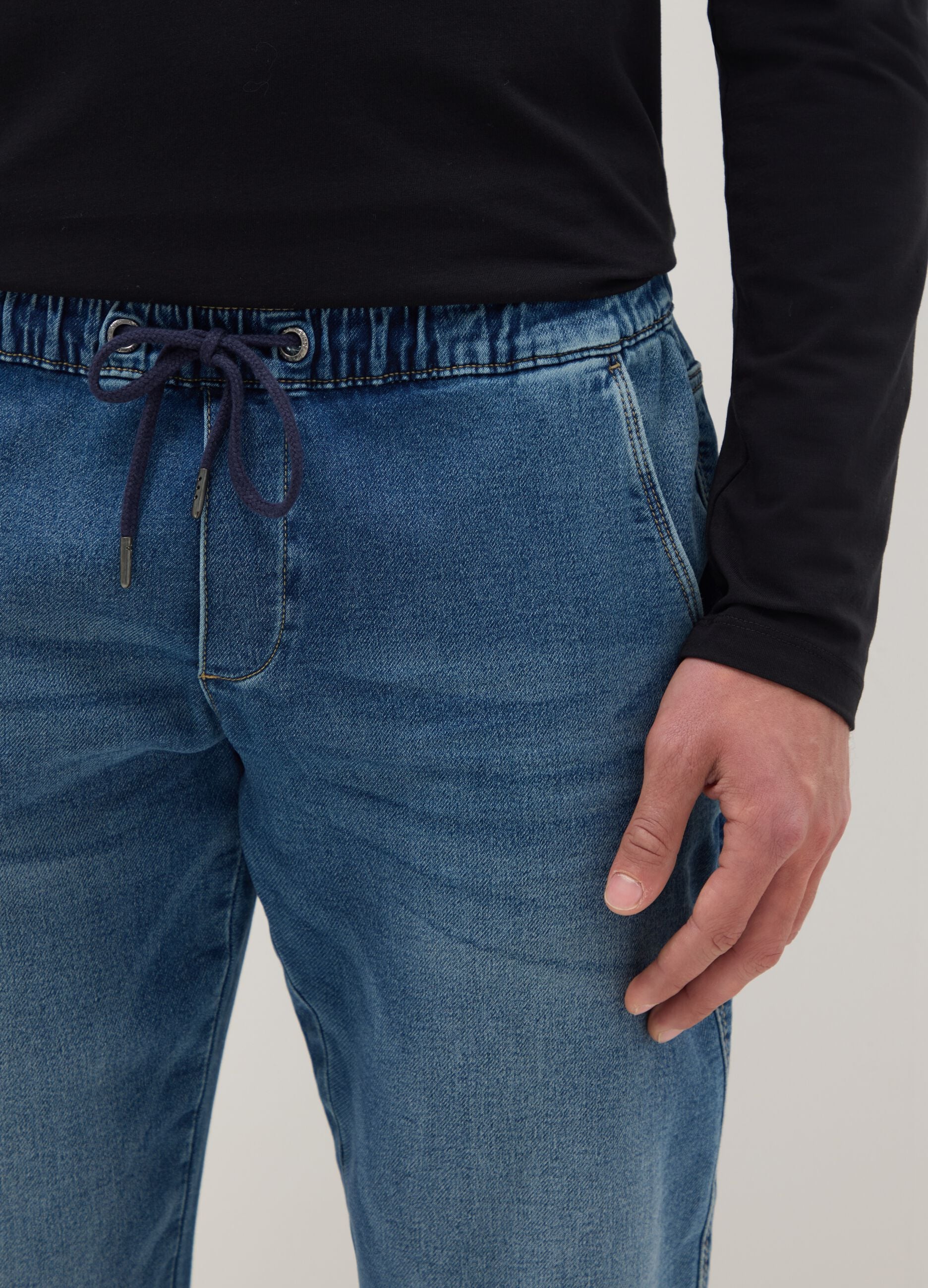 Blue denim regular fit jeans with elastic