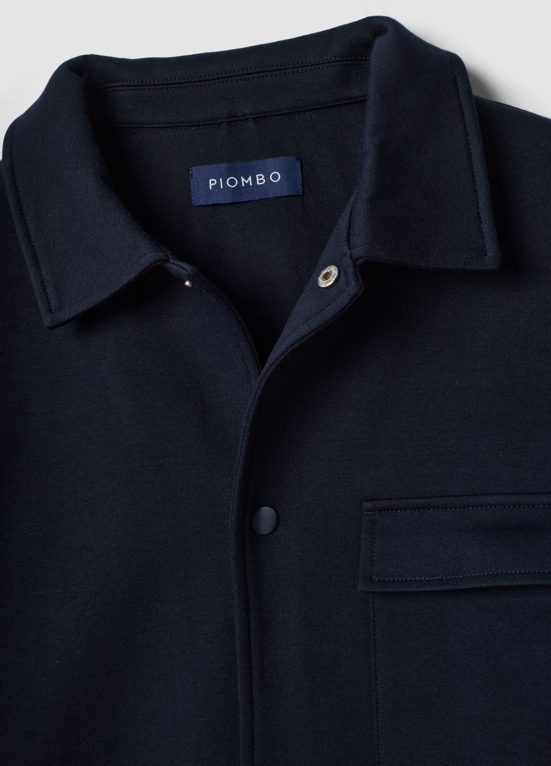 Breathable blue cotton-blend shacket with regular collar and fit