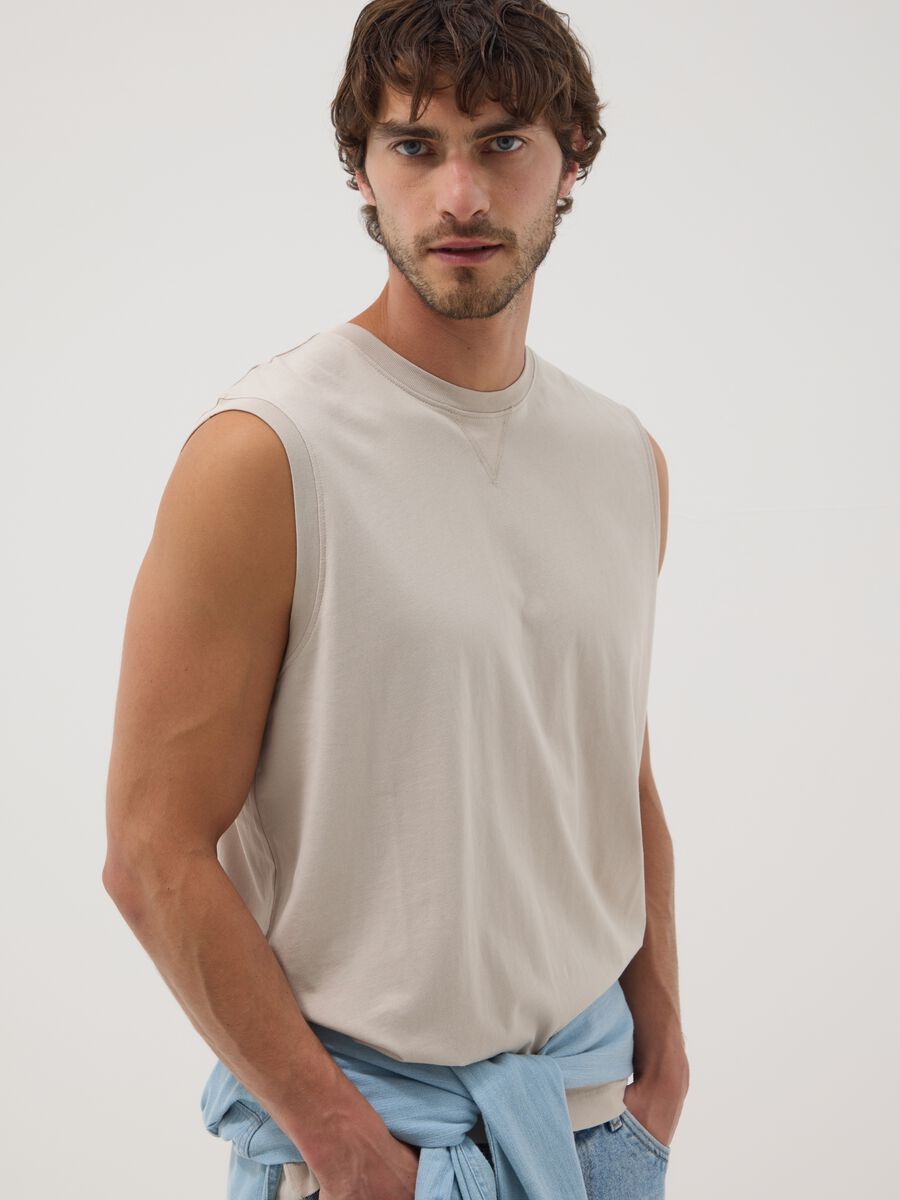 Grey crew-neck pure cotton vest, relaxed fit_1