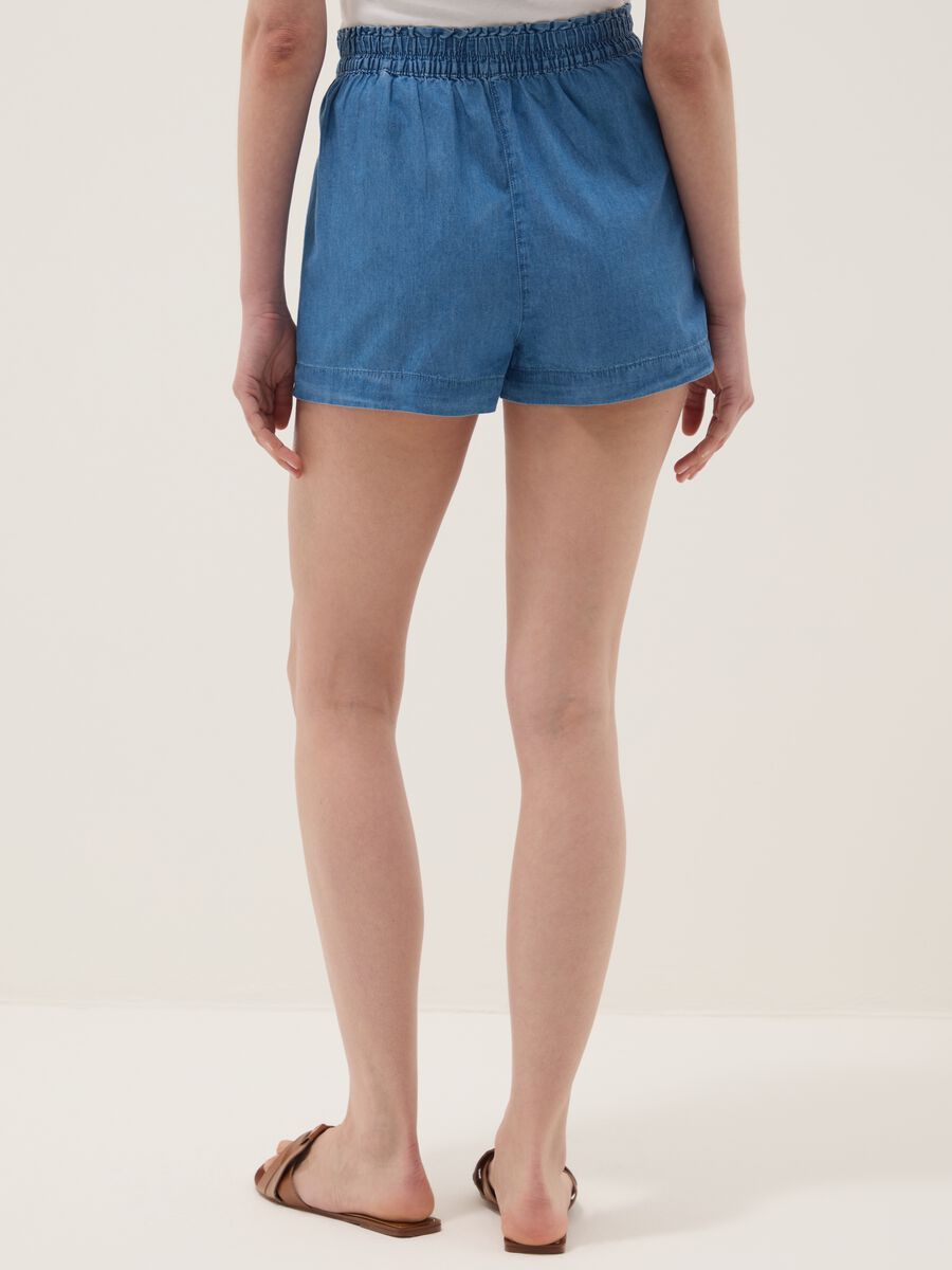 Light blue pure cotton denim shorts with elasticated waist, regular fit_2