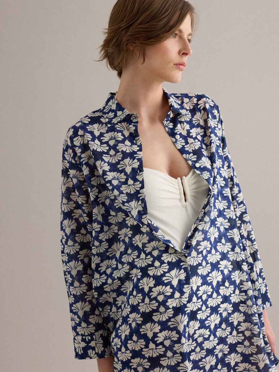 Blue long pure cotton shirt with floral print_0