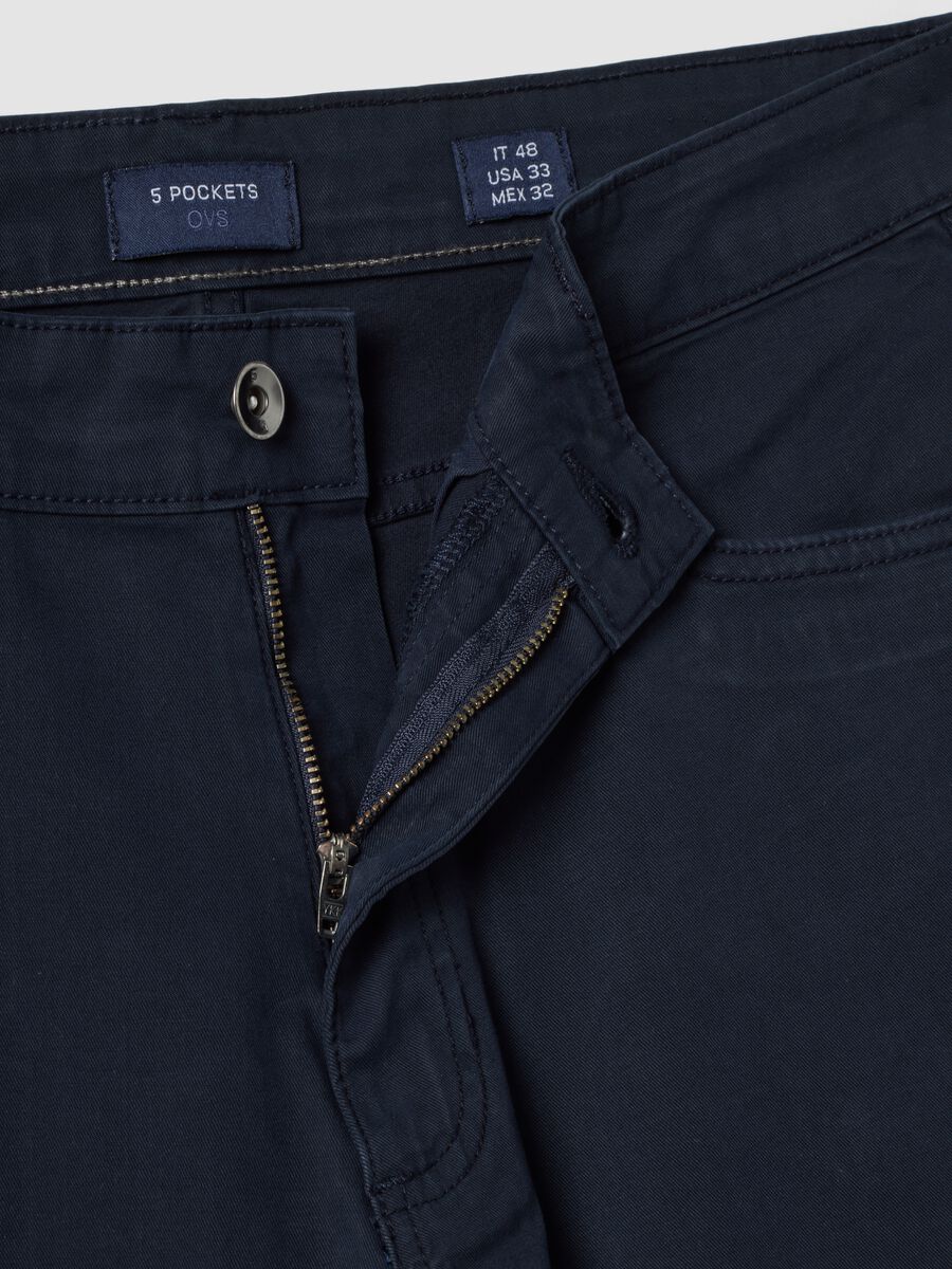 Pantaloni blu in twill di cotone elasticizzato slim fit_2