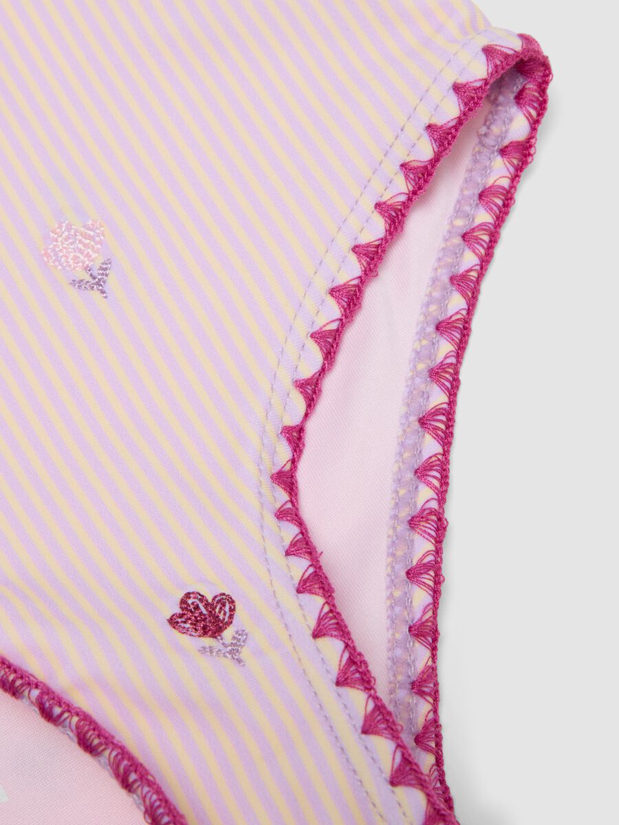 Costume intero rosa in tessuto elasticizzato a righe_2
